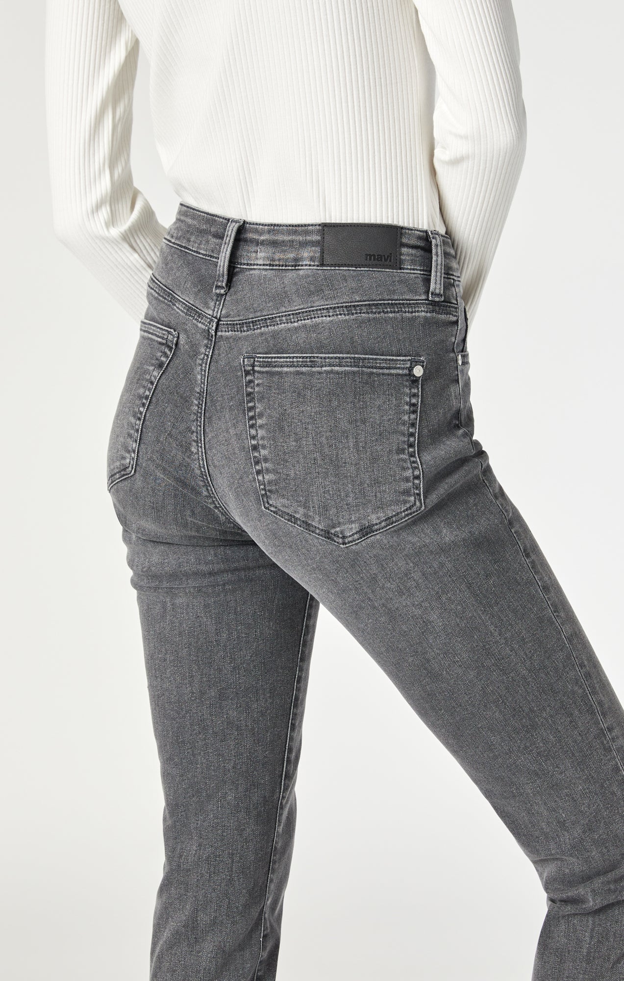 KATHLEEN SLIM BOYFRIEND IN MID GREY FEATHER BLUE - Mavi Jeans