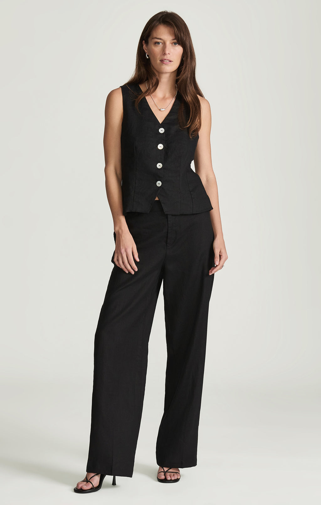 LINEN CUTAWAY VEST IN BLACK - Mavi Jeans