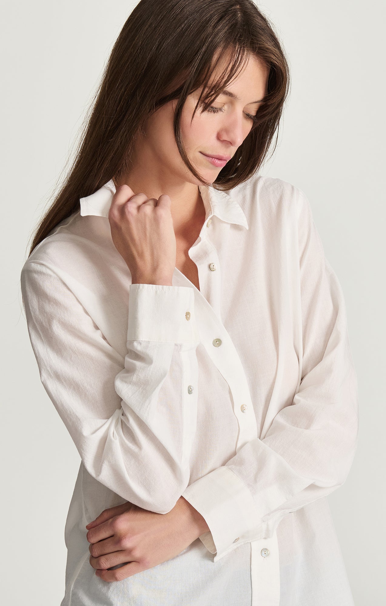 LONG SLEEVE BUTTON-UP SHIRT IN WHITE - Mavi Jeans
