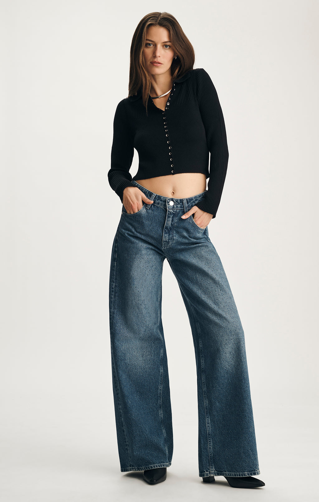 BUTTON-UP CARDIGAN IN BLACK