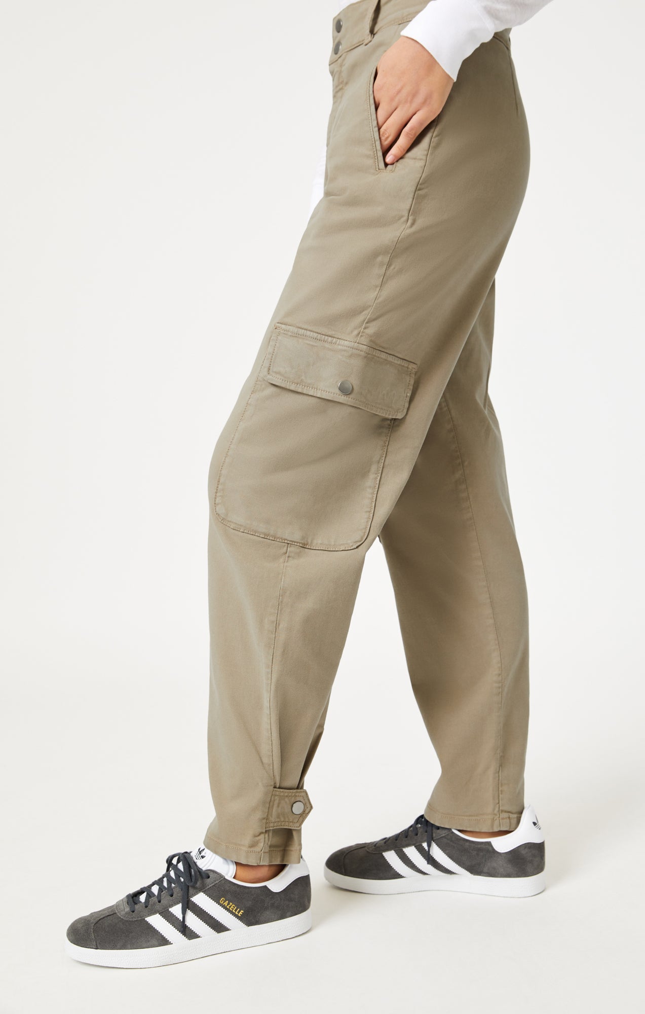 ELSIE CARGO PANTS IN CHINCHILLA LUXE TWILL - Mavi Jeans