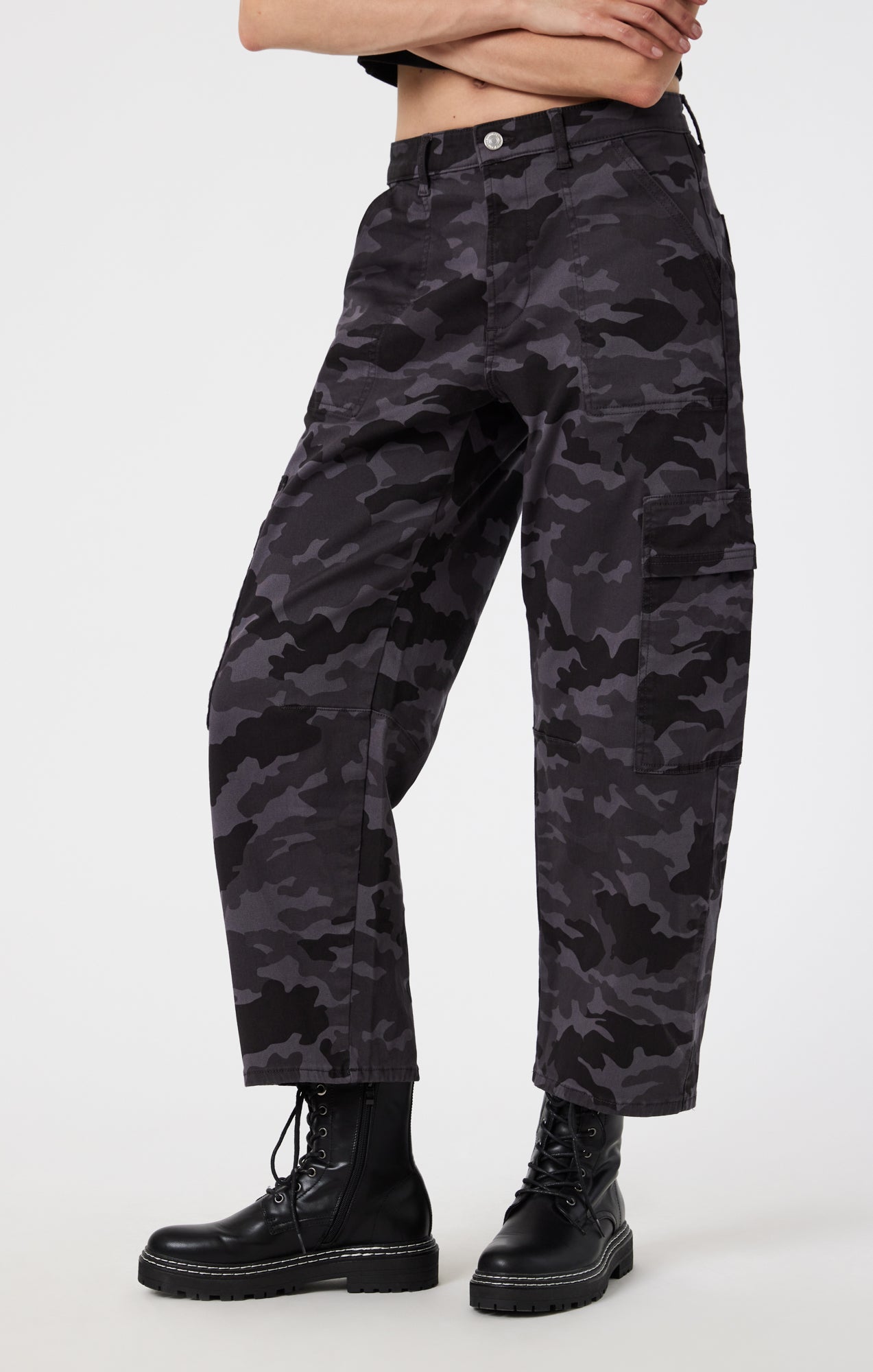 VINNIE BARREL CARGO IN SMOKE CAMO TWILL - Mavi Jeans