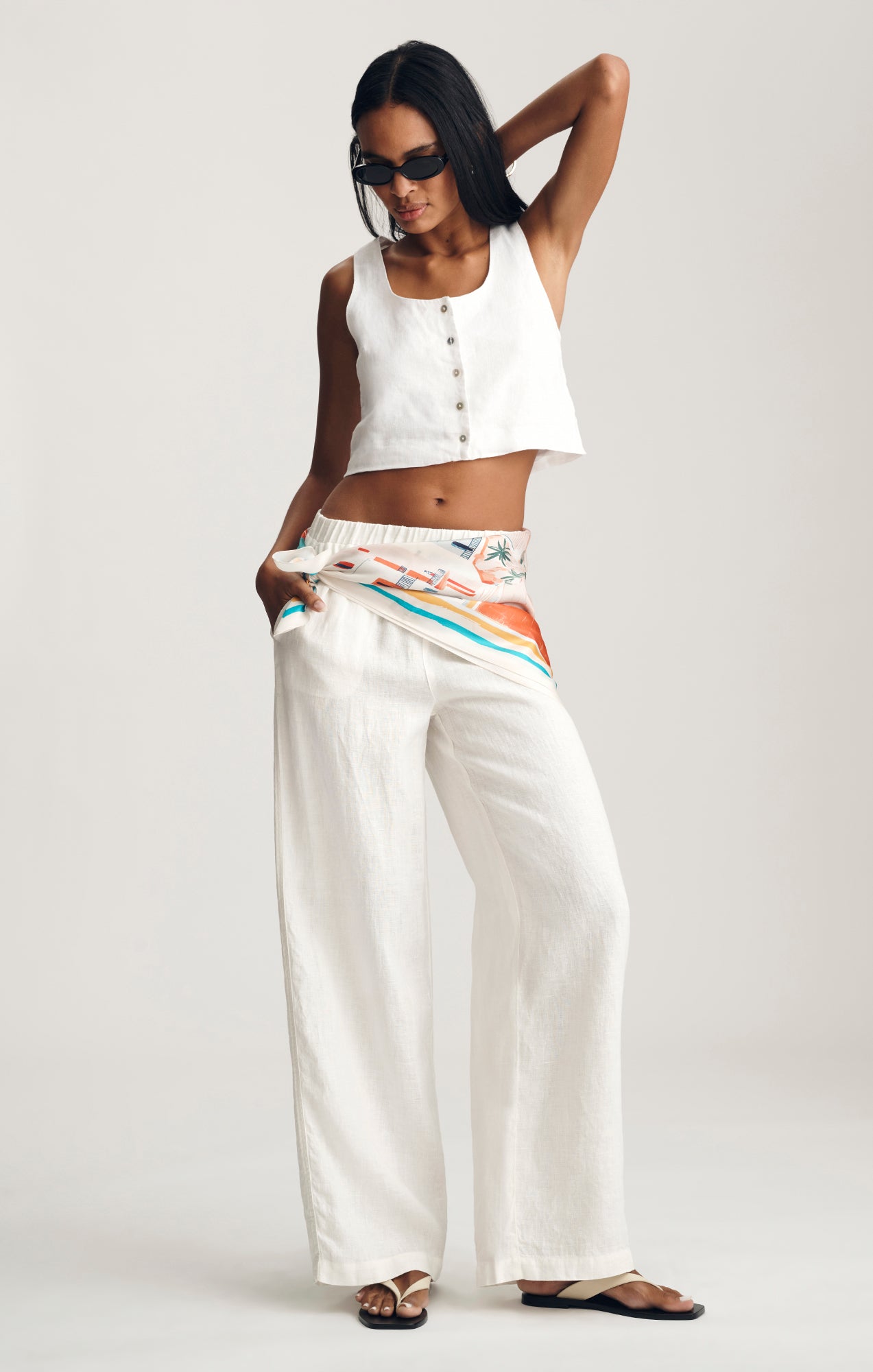 LINEN CROPPED BUTTON-UP TANK TOP IN WHITE - Mavi Jeans
