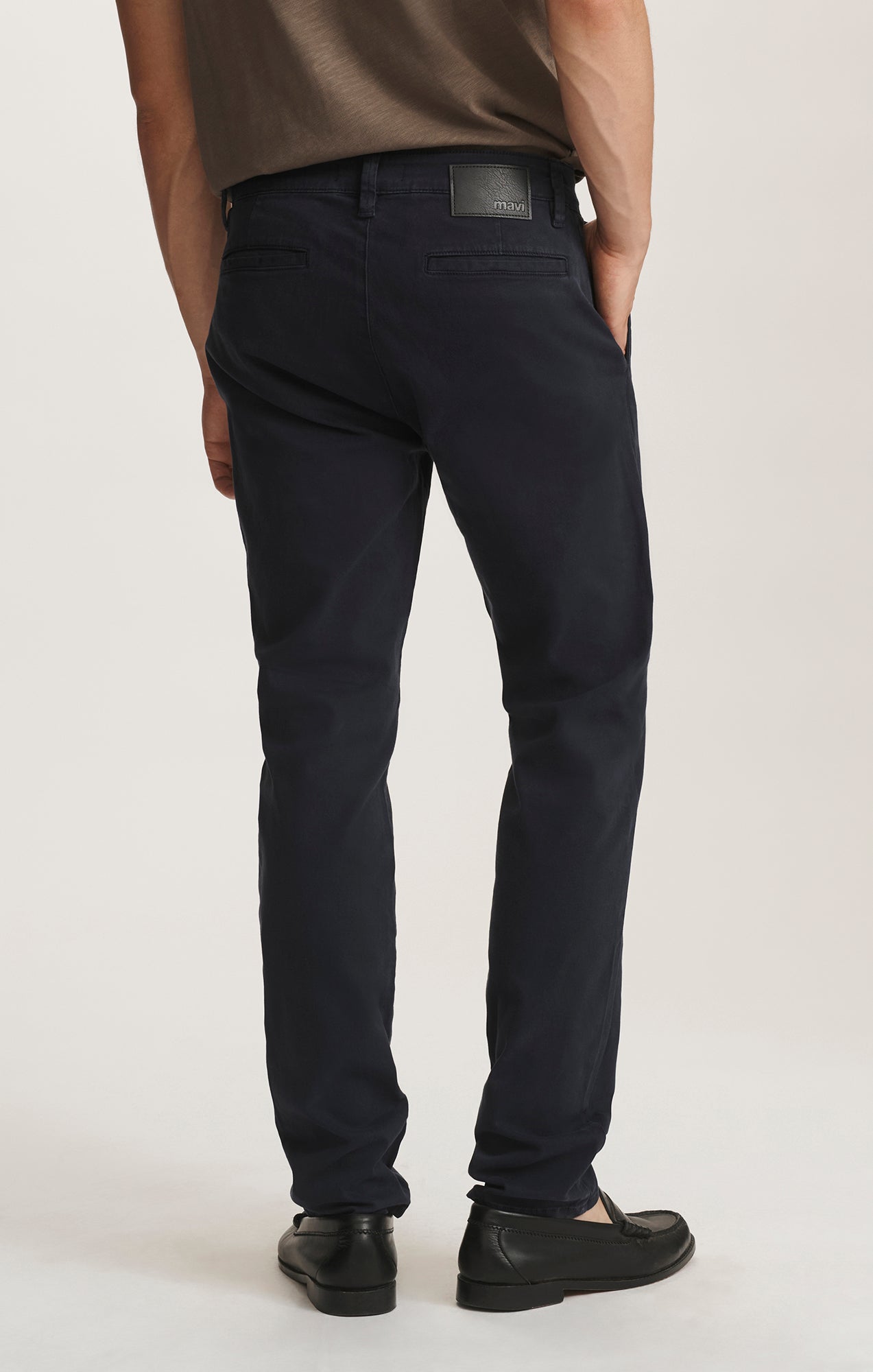 MILTON SLIM STRAIGHT CHINO IN DARK NAVY CASUAL TWILL - Mavi Jeans