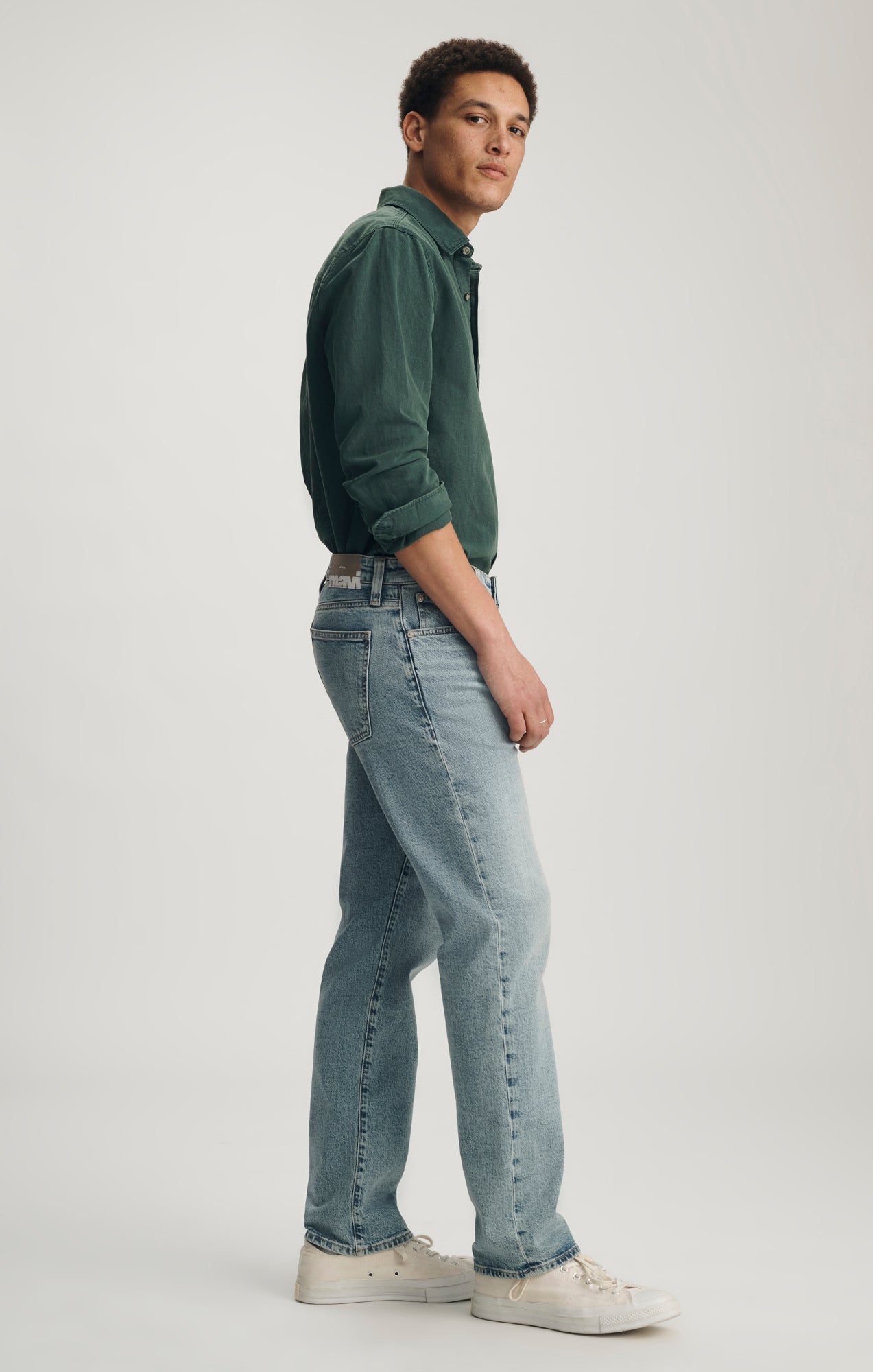 ZACH STRAIGHT LEG IN LIGHT SHADED CLASSIC BLUE - Mavi Jeans