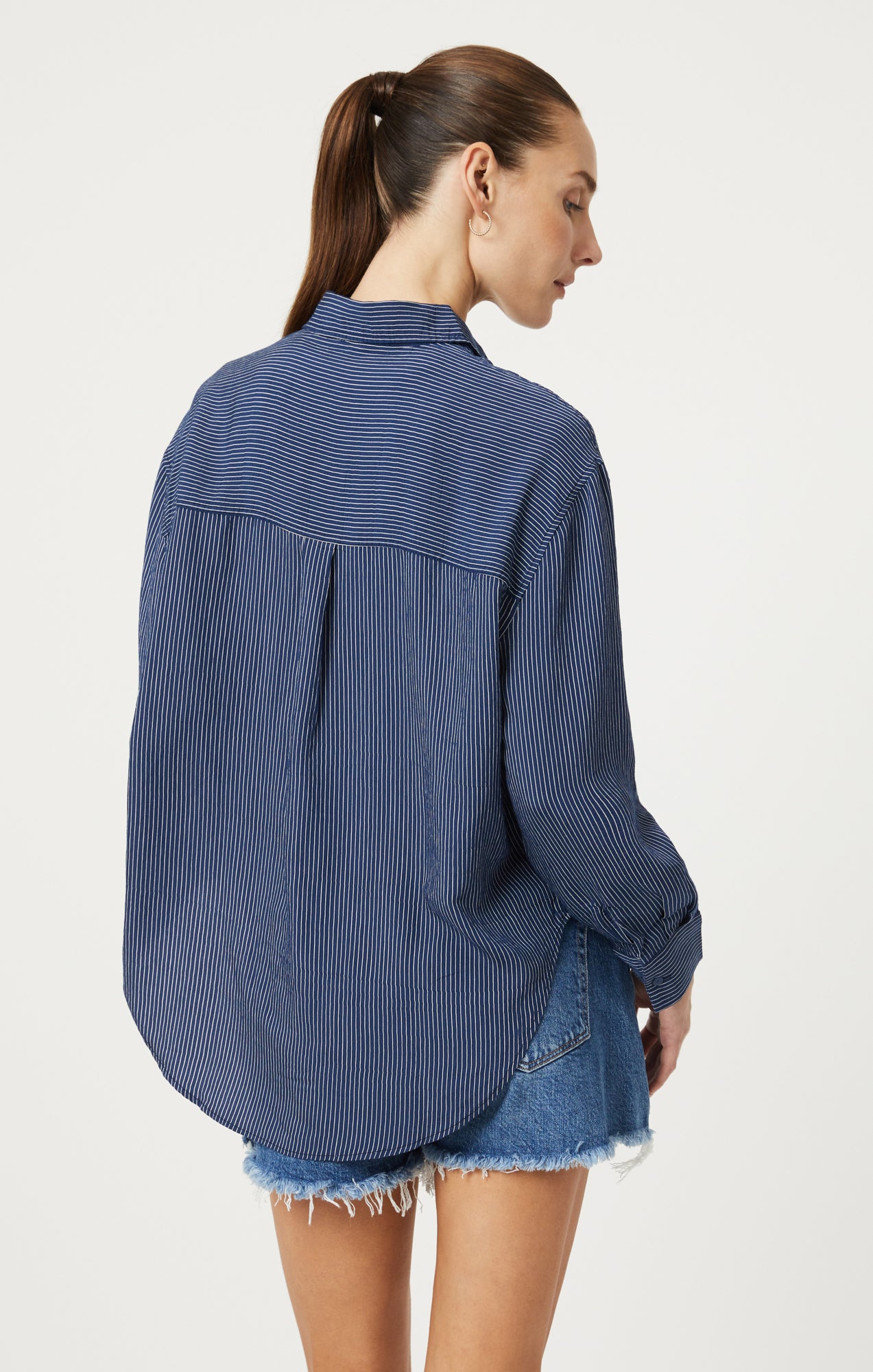 BUTTON-UP LONG SLEEVE SHIRT IN NAVY STRIPED - Mavi Jeans