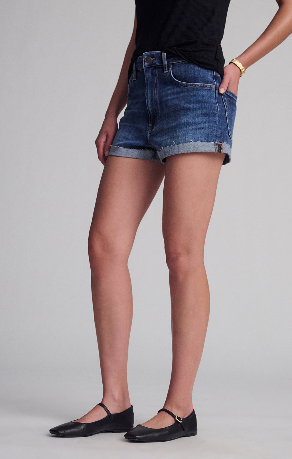 VIVIA CUFFED SHORTS IN DARK FLEX BLUE - Mavi Jeans