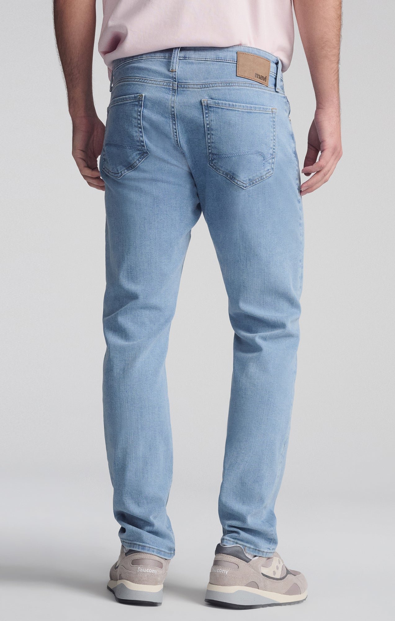 JAKE SLIM LEG IN LIGHT BRUSHED WILLIAMSBURG - Mavi Jeans