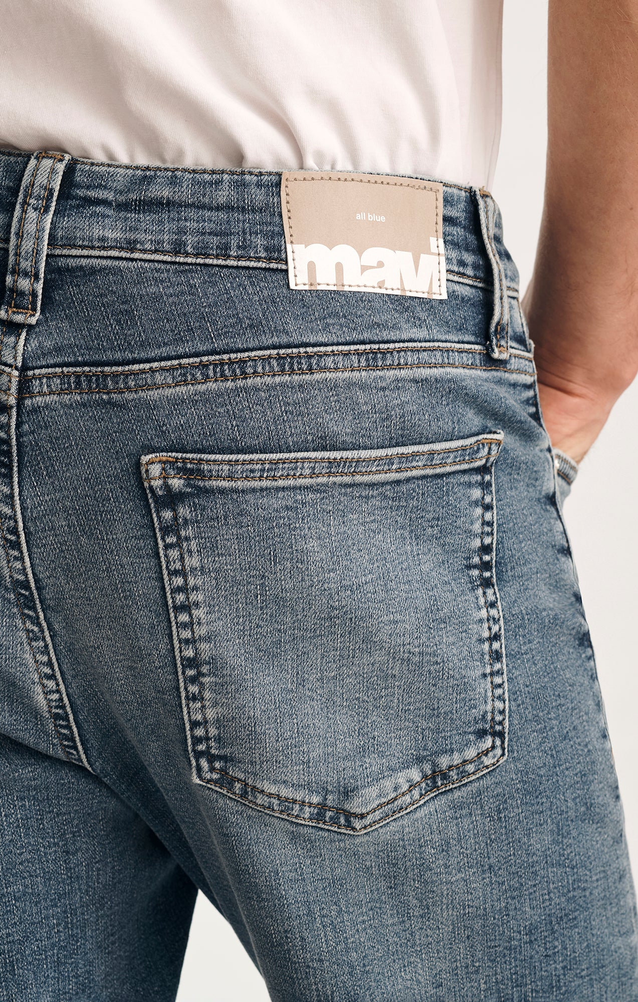 ZACH STRAIGHT LEG IN MID USED CLASSIC VINTAGE - Mavi Jeans