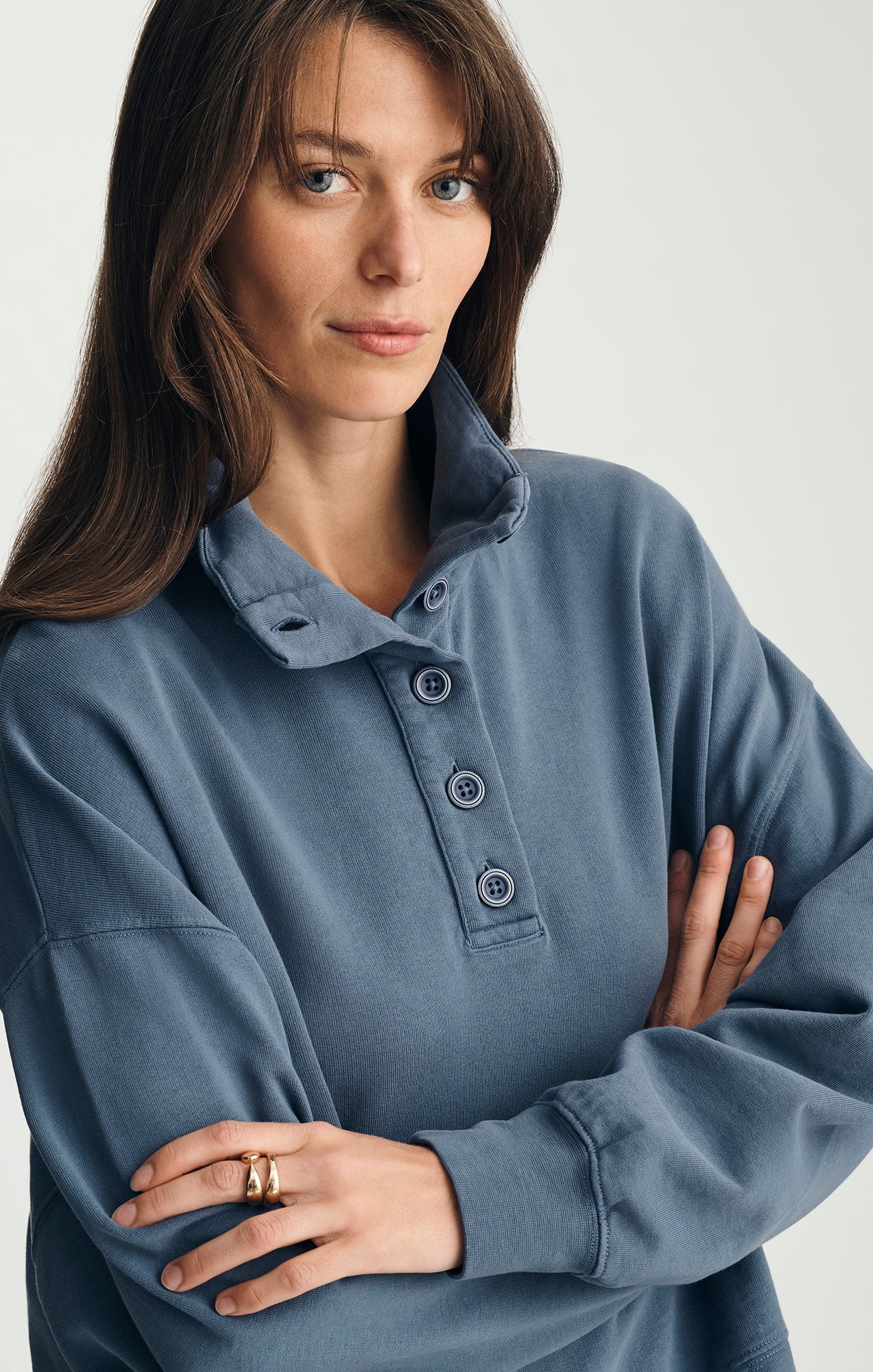 BUTTON-UP FUNNEL NECK SWEATSHIRT IN BLUE INDIGO