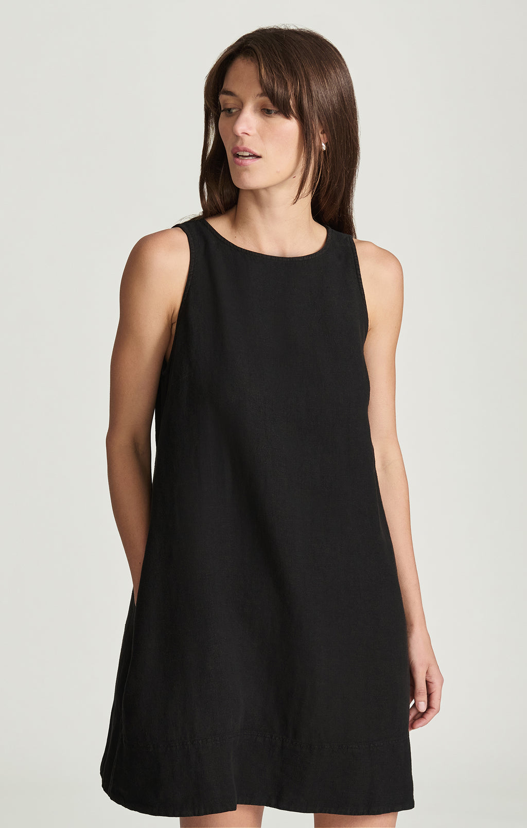 LINEN MINI SHIFT DRESS IN BLACK - Mavi Jeans