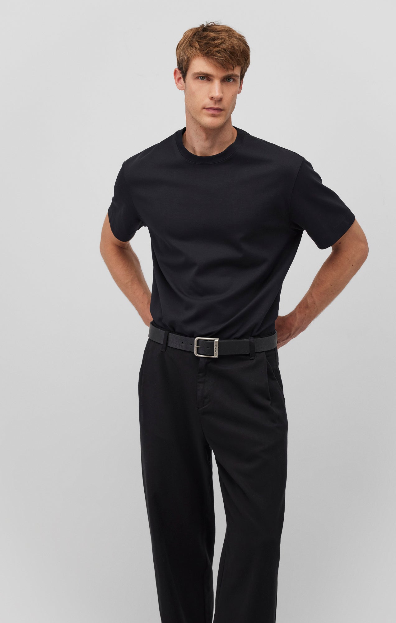 SHORT SLEEVE CREW NECK T-SHIRT IN BLACK - Mavi Jeans