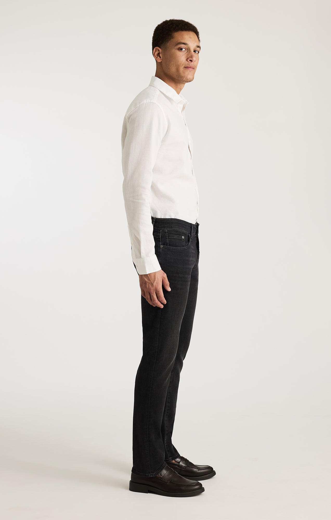 MARCUS SLIM STRAIGHT LEG IN DARK SMOKE SUPERMOVE