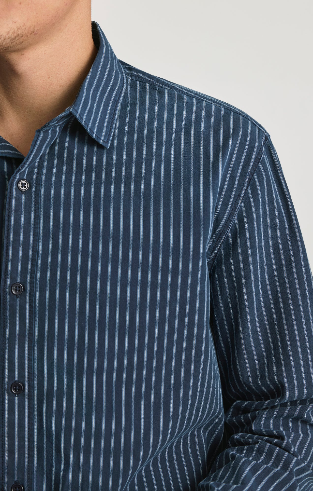 BUTTON-UP SHIRT IN INDIGO STRIPE - Mavi Jeans