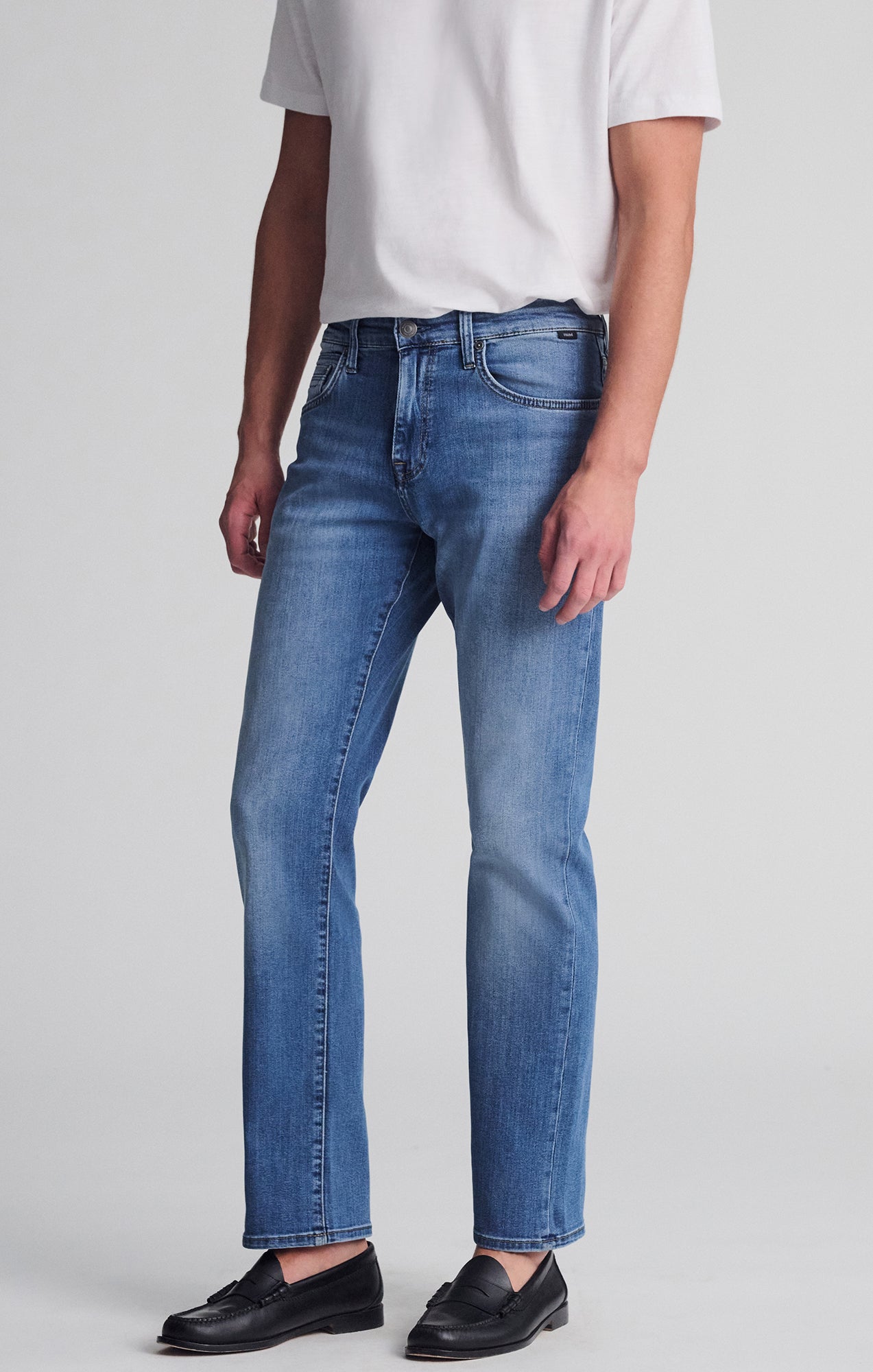 MATT RELAXED STRAIGHT LEG IN MID SHADED WILLIAMSBURG - Mavi Jeans