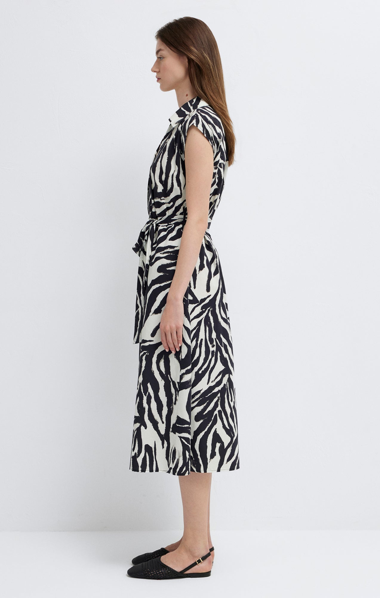 Robe-chemise midi en lin à ceinture imprimée zèbre batic
