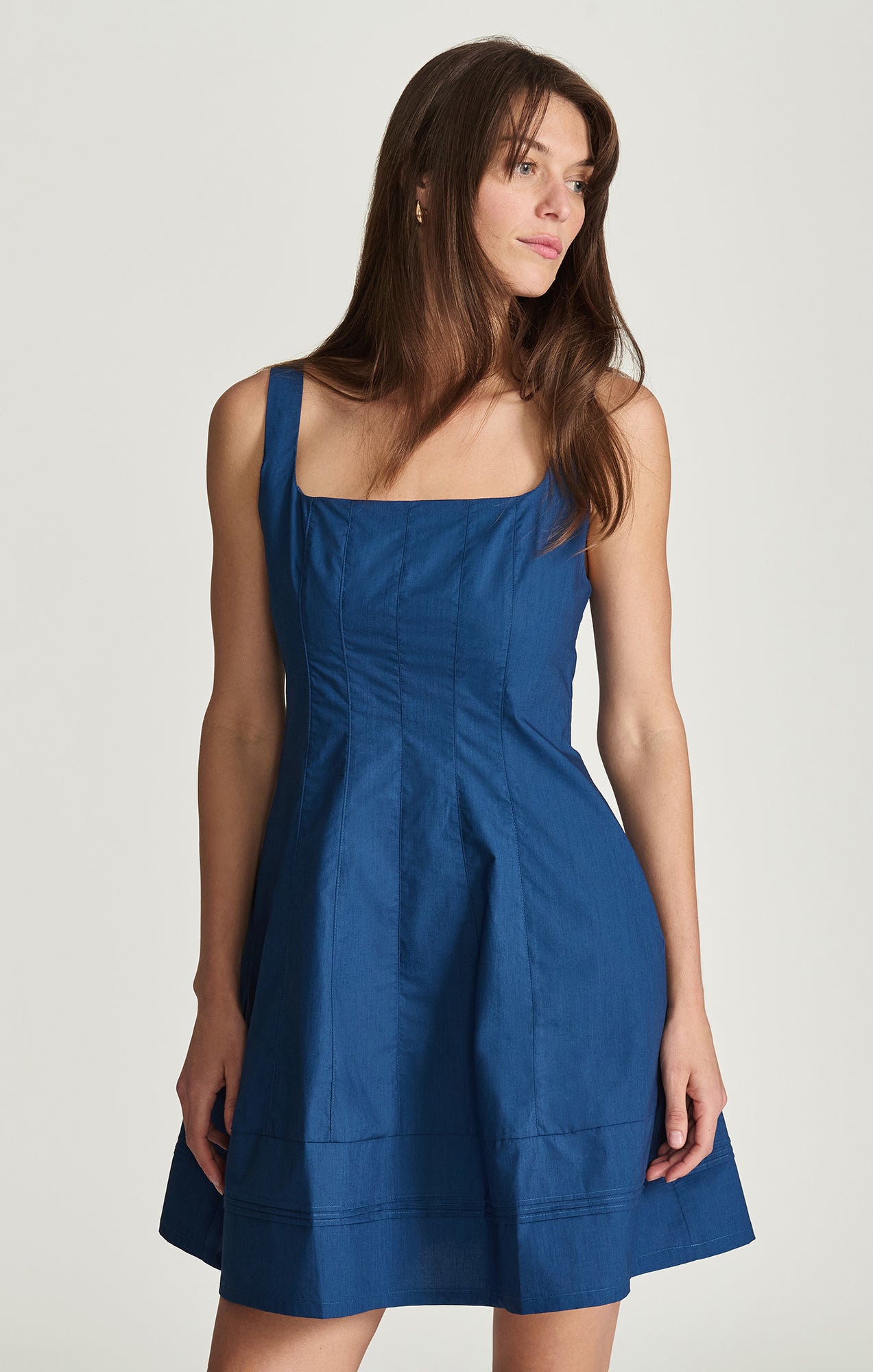 SQUARE NECK SEAMED MINI DRESS IN NAVY PEONY - Mavi Jeans