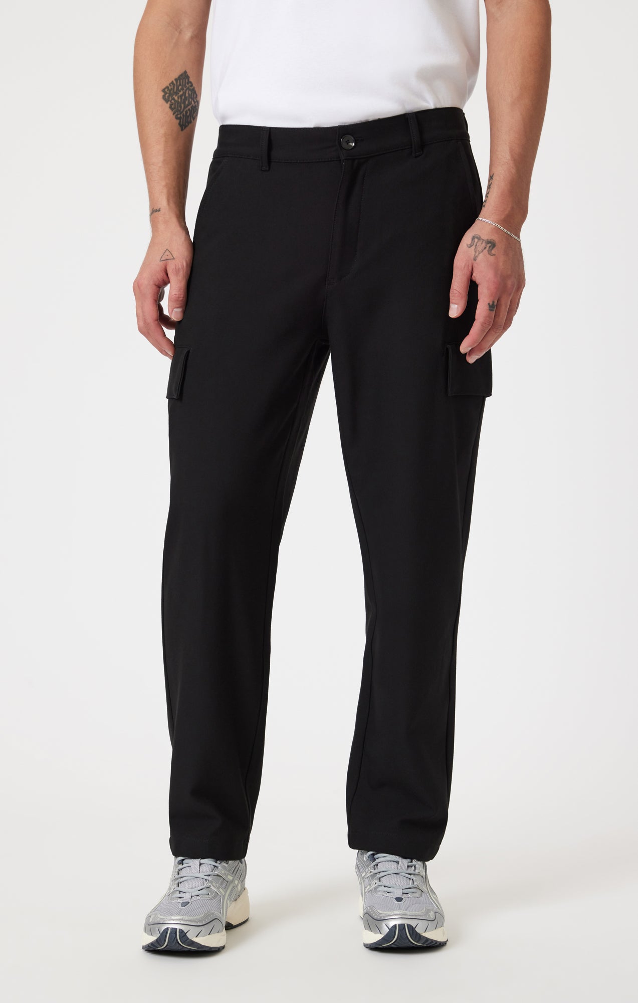 STRAIGHT LEG CARGO PANTS IN JET BLACK - Mavi Jeans
