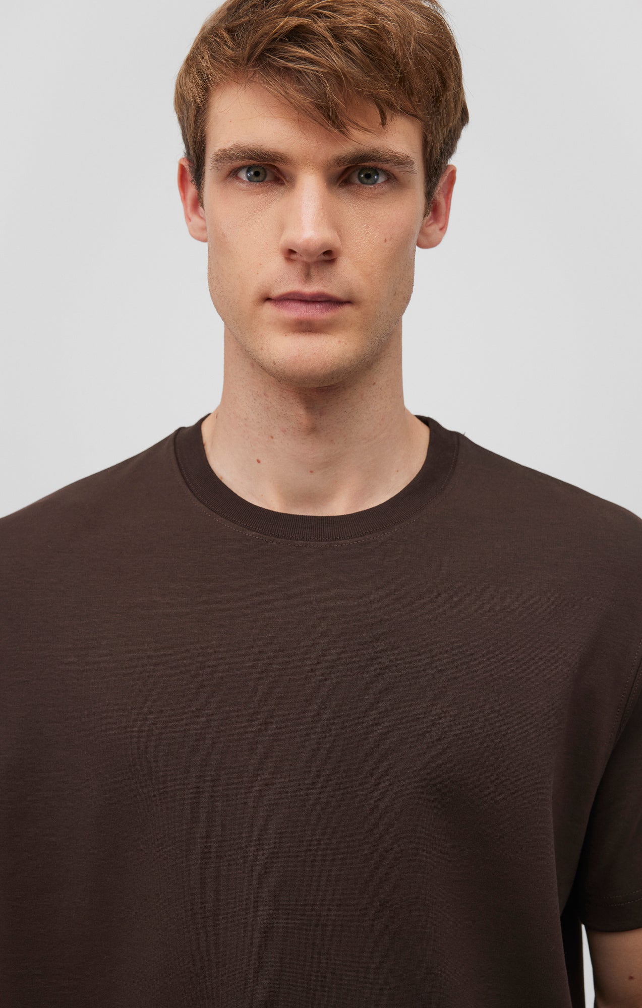 SHORT SLEEVE CREW NECK T-SHIRT IN CHOCOLATE TORTE - Mavi Jeans
