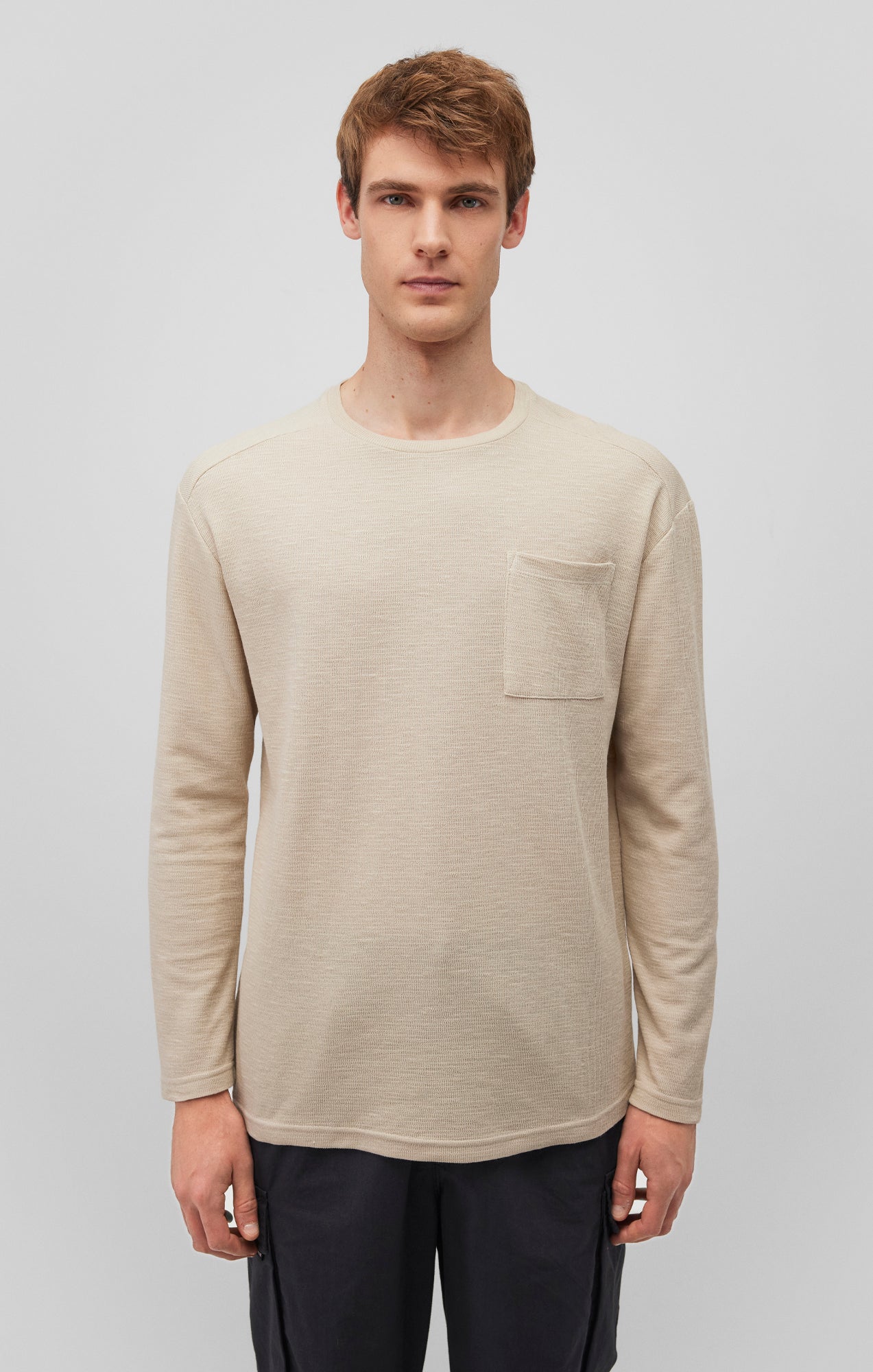 LONG SLEEVE POCKET T-SHIRT IN PELICAN - Mavi Jeans