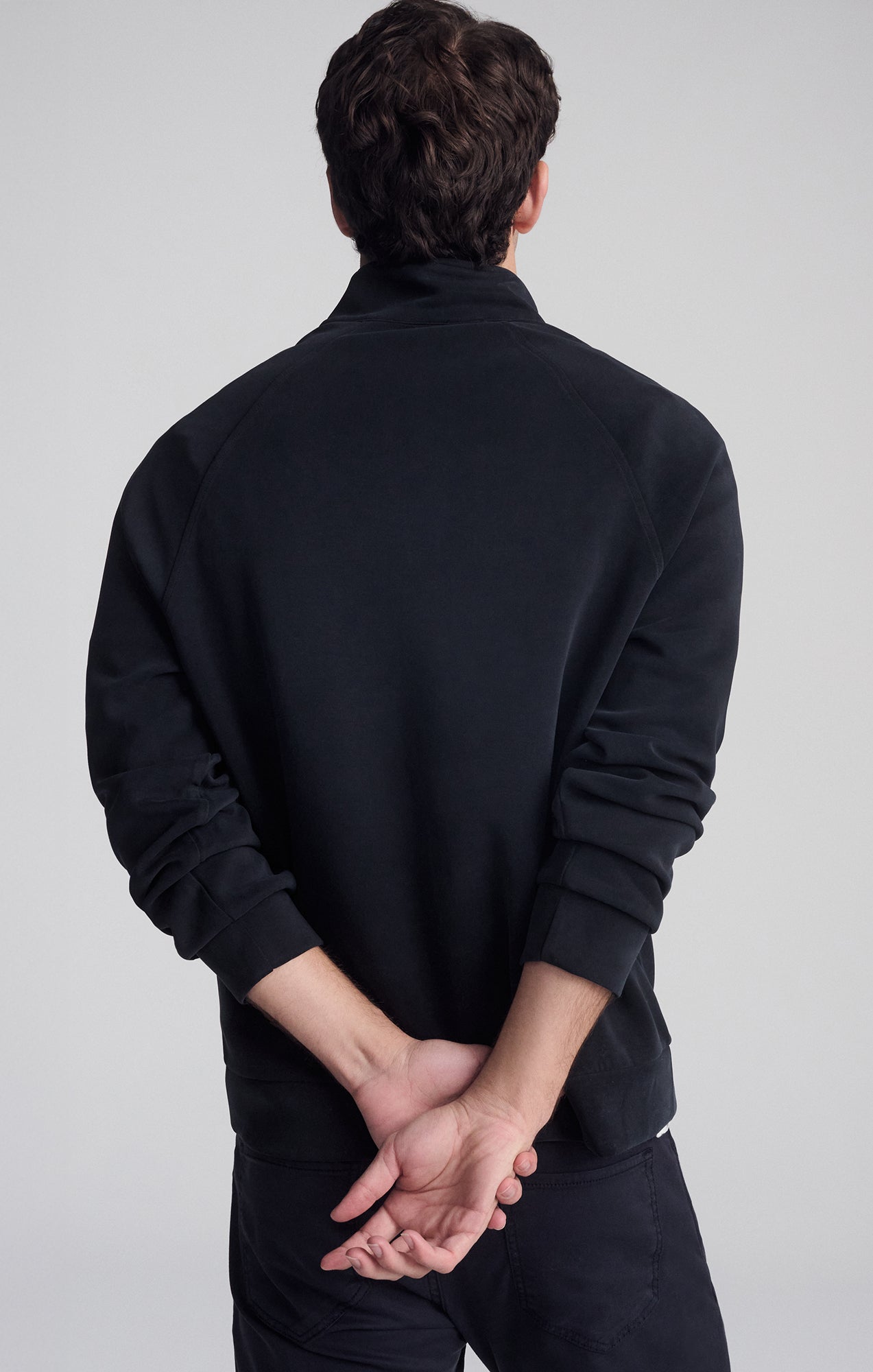 QUARTER ZIP SWEATSHIRT IN JET BLACK - Mavi Jeans