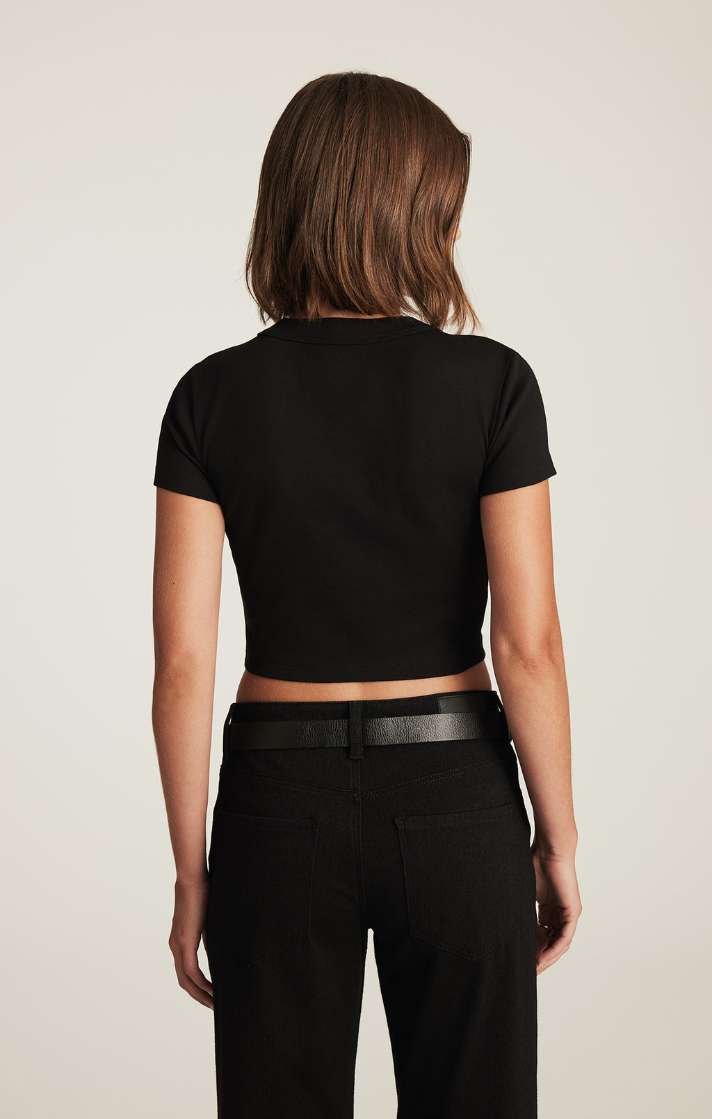 CROPPED CREW NECK T-SHIRT IN BLACK