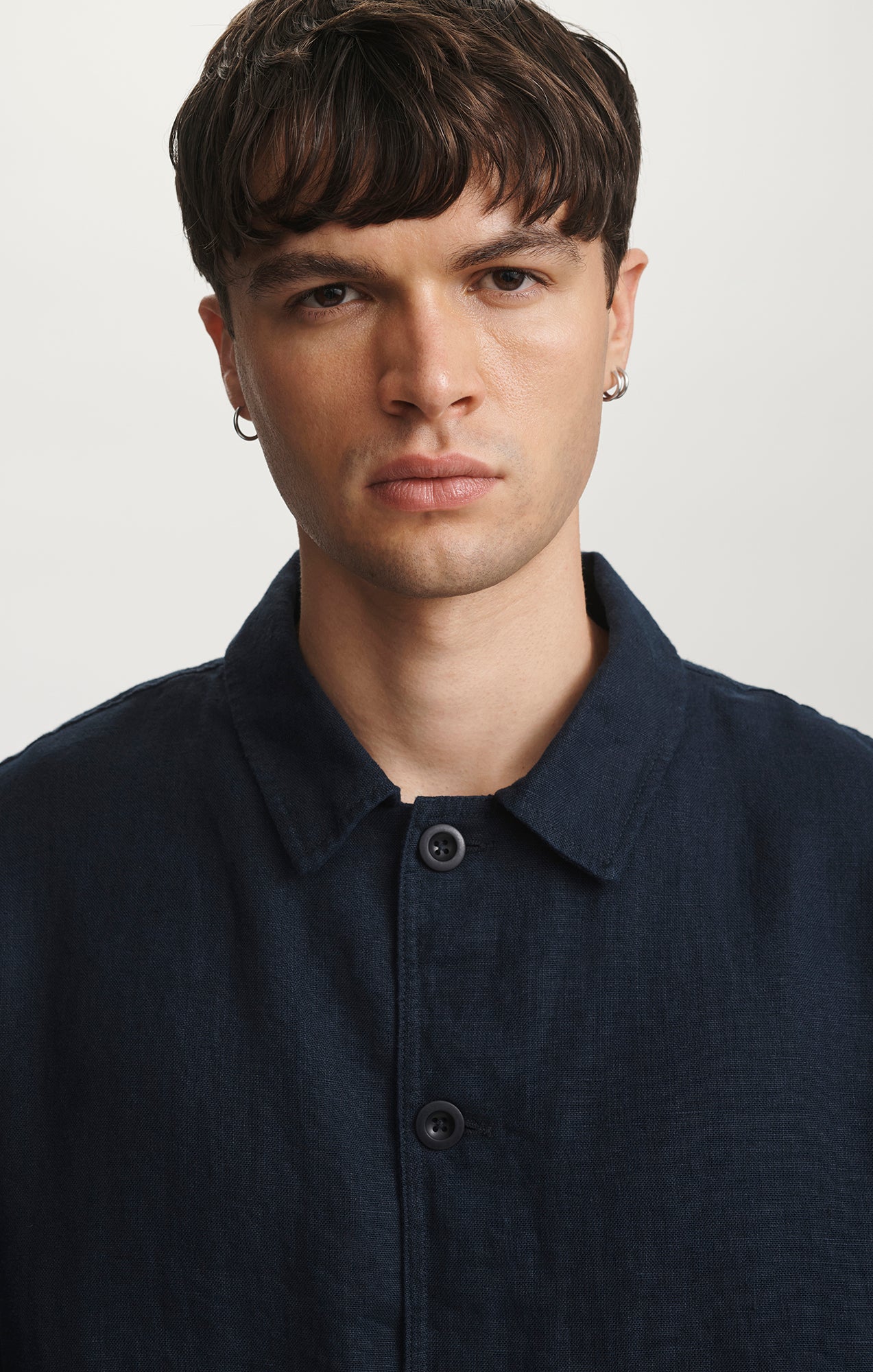 LINEN DOUBLE POCKET BUTTON-UP SHIRT IN DARK SAPPHIRE - Mavi Jeans