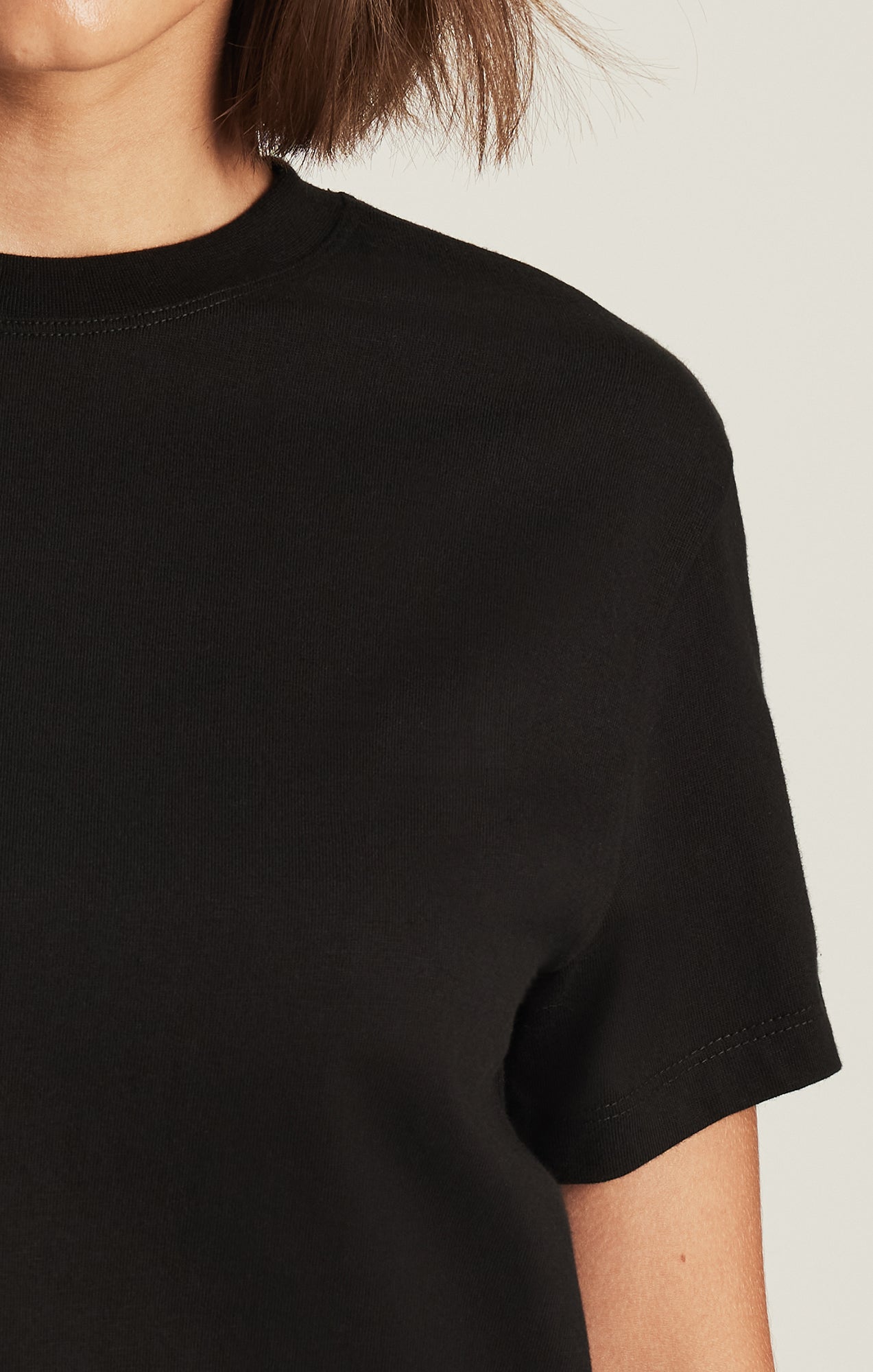 CREW NECK T-SHIRT IN BLACK