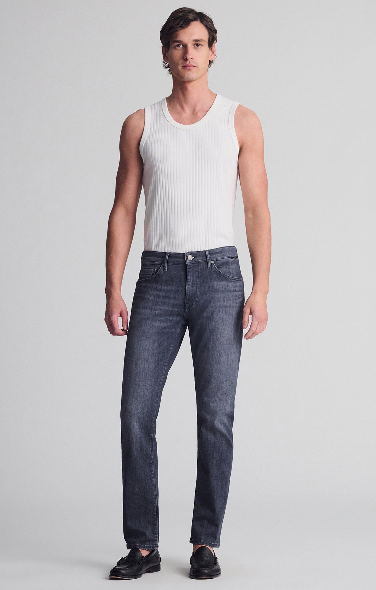 JAKE SLIM LEG IN DARK SMOKE WILLIAMSBURG - Mavi Jeans