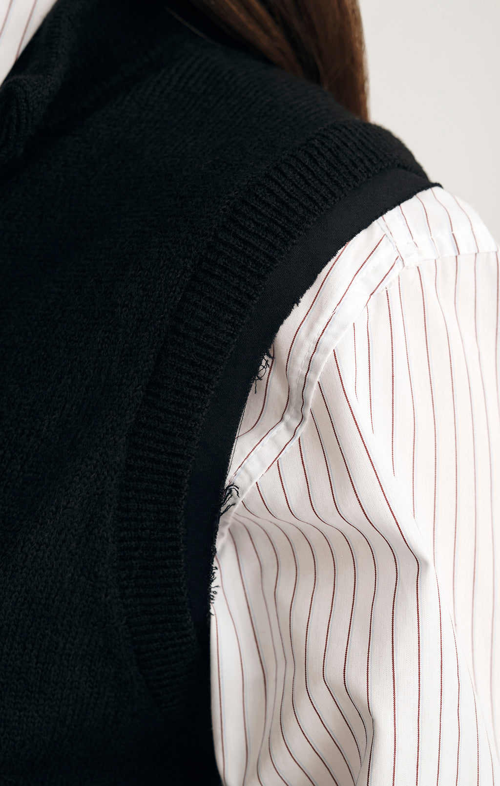 CARDIGAN SWEATER VEST IN BLACK - Mavi Jeans