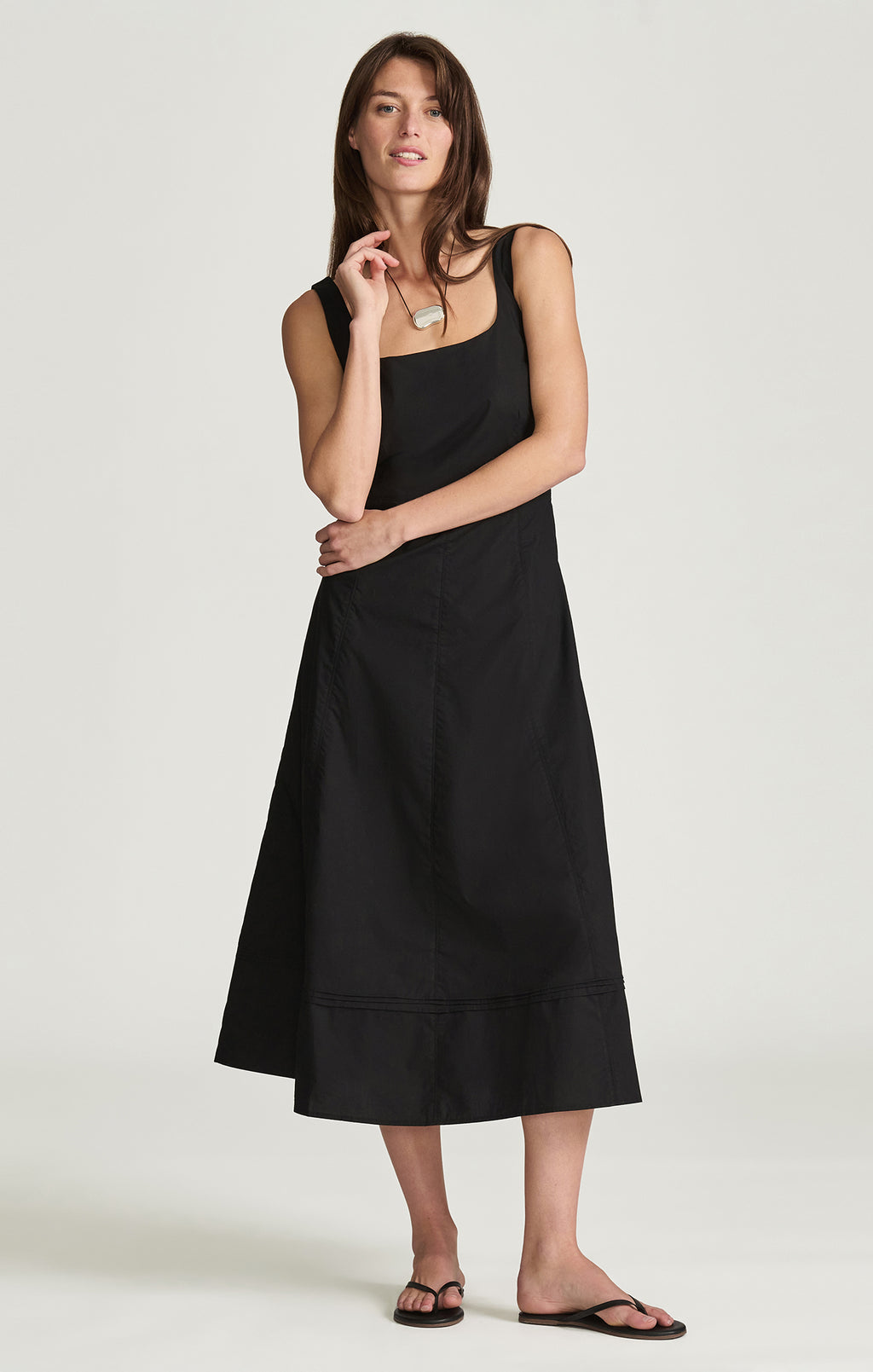 SQUARE NECK SEAMED MAXI DRESS IN BLACK - Mavi Jeans
