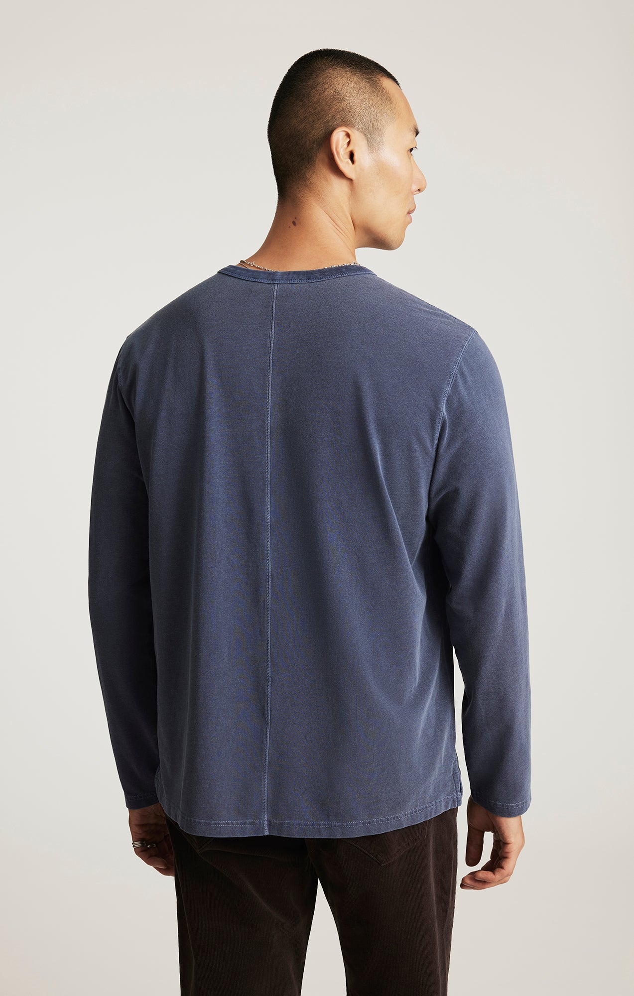 LONG SLEEVE HENLEY T-SHIRT IN OUTER SPACE - Mavi Jeans