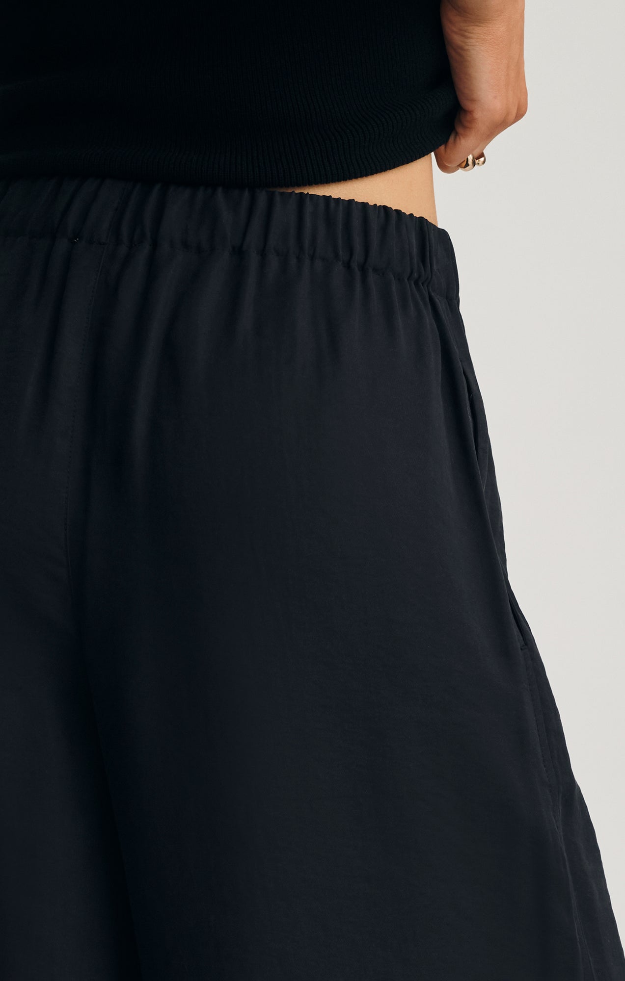 LUXE TOUCH PANTS IN BLACK - Mavi Jeans