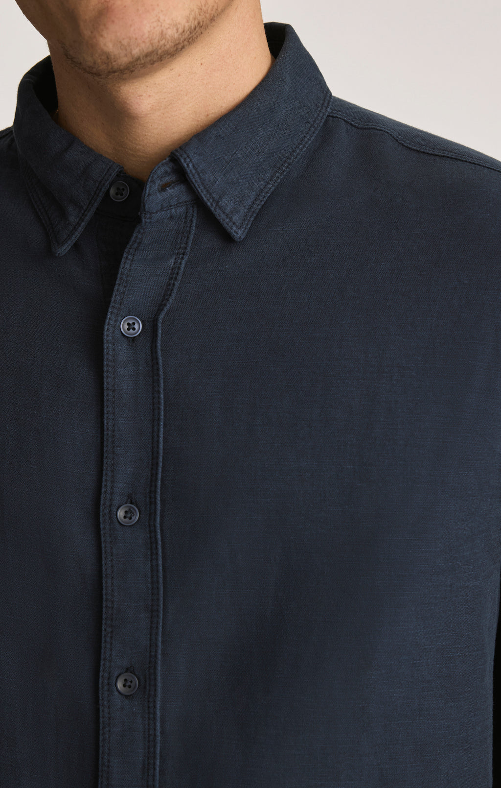 TENCEL™ BUTTON-UP SHIRT IN TOTAL ECLIPSE - Mavi Jeans