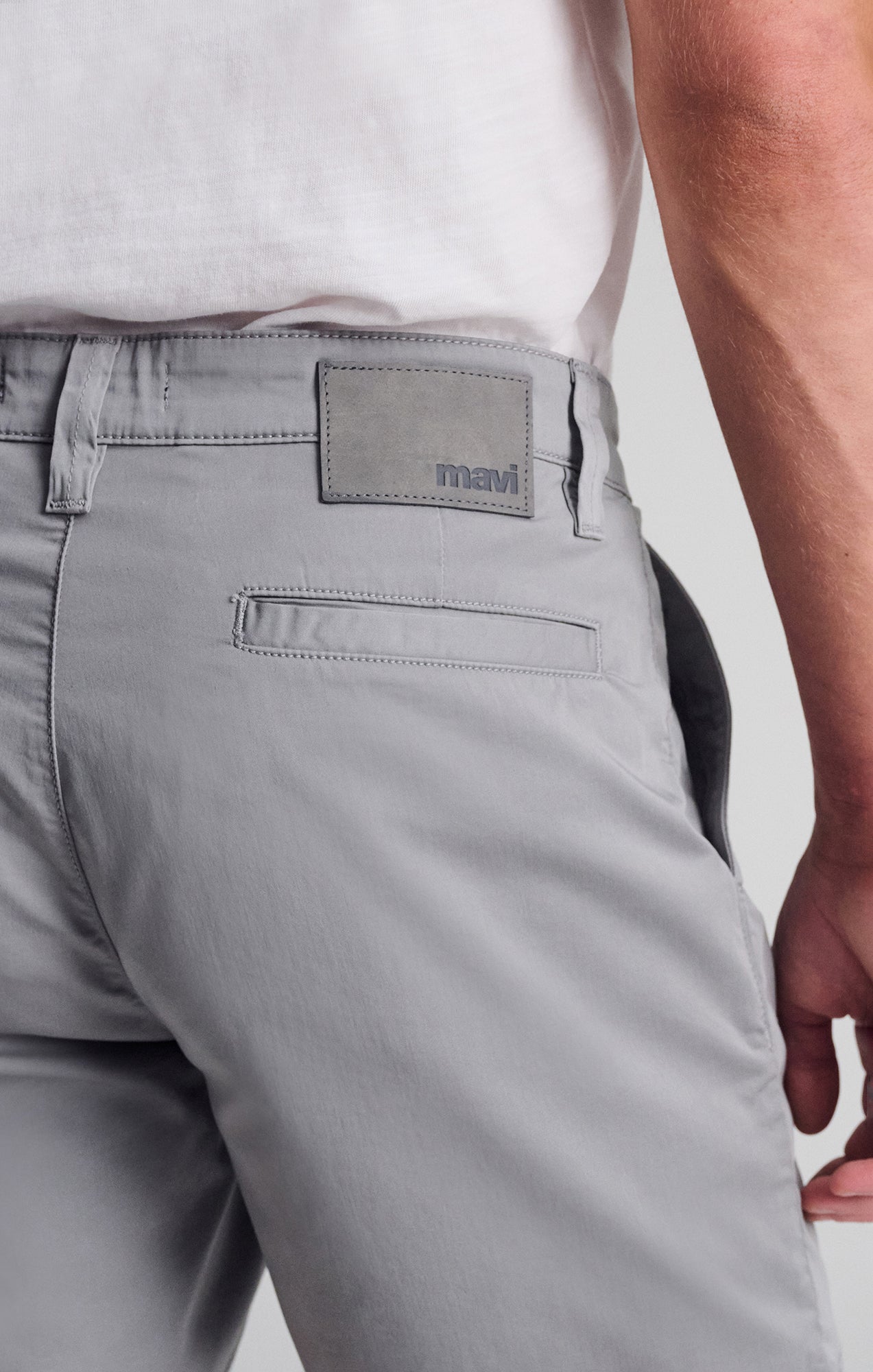 NATE SHORTS IN MONUMENT GRAY CITY SMART - Mavi Jeans