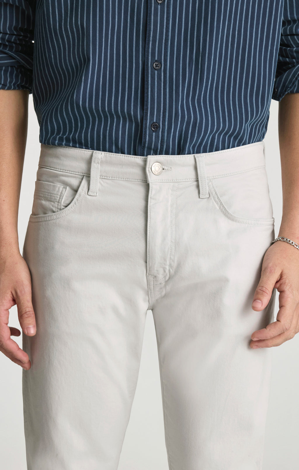 ZACH STRAIGHT LEG IN ALMOND TWILL - Mavi Jeans