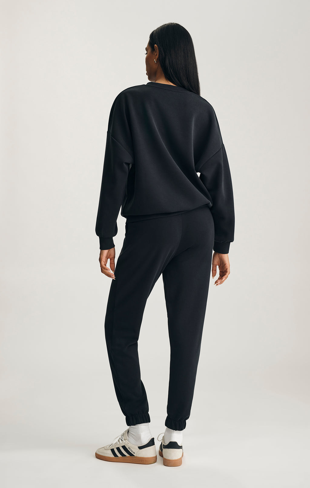 LUXE TOUCH SWEATPANTS IN BLACK - Mavi Jeans