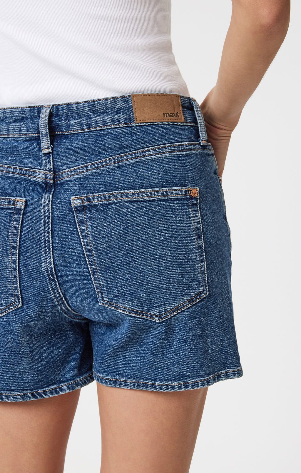 HEIDI SHORTS IN DARK SHADED 90's - Mavi Jeans