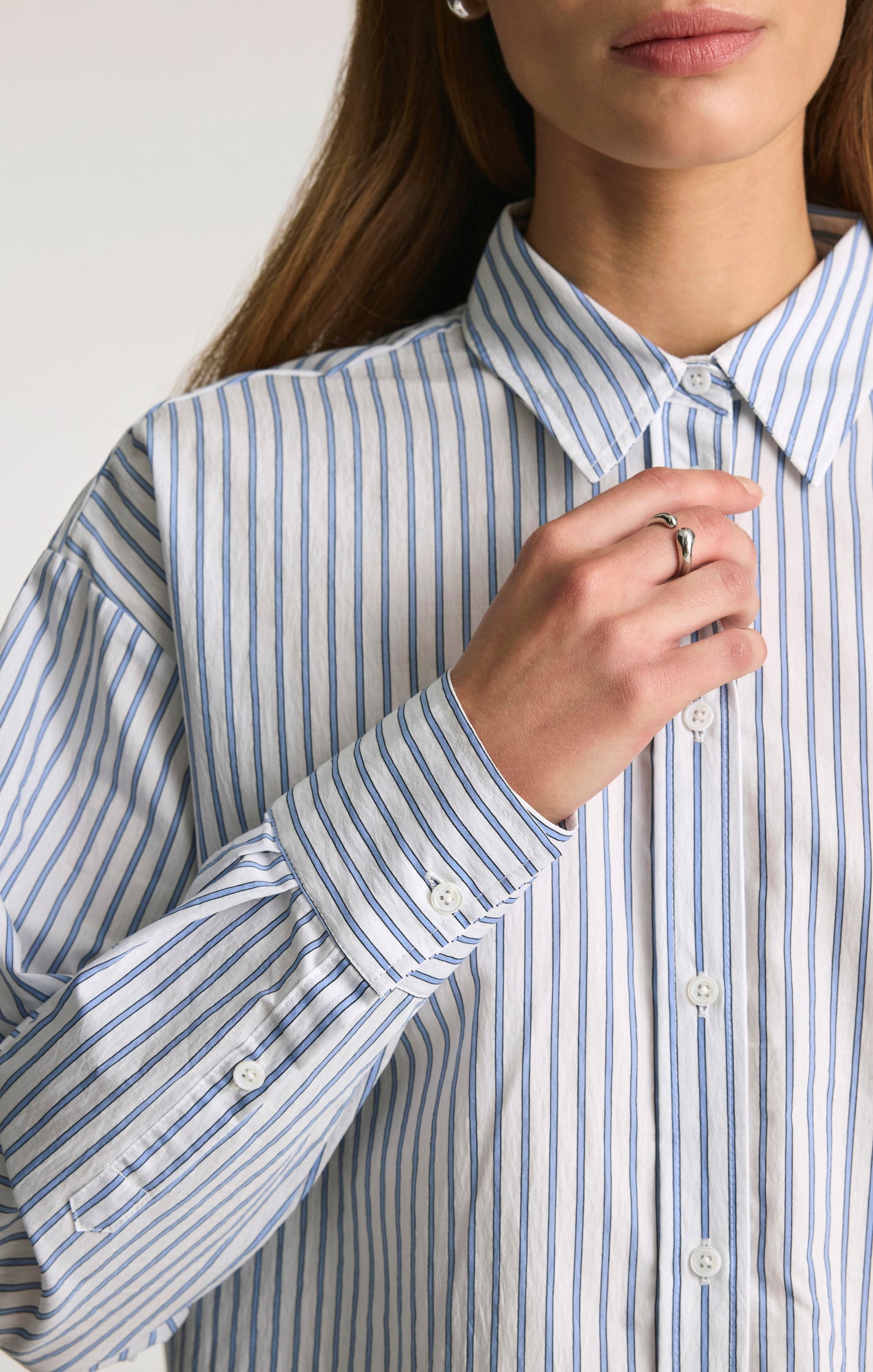 OVERSIZED BUTTON-UP SHIRT IN BLUE STRIPED - Mavi Jeans