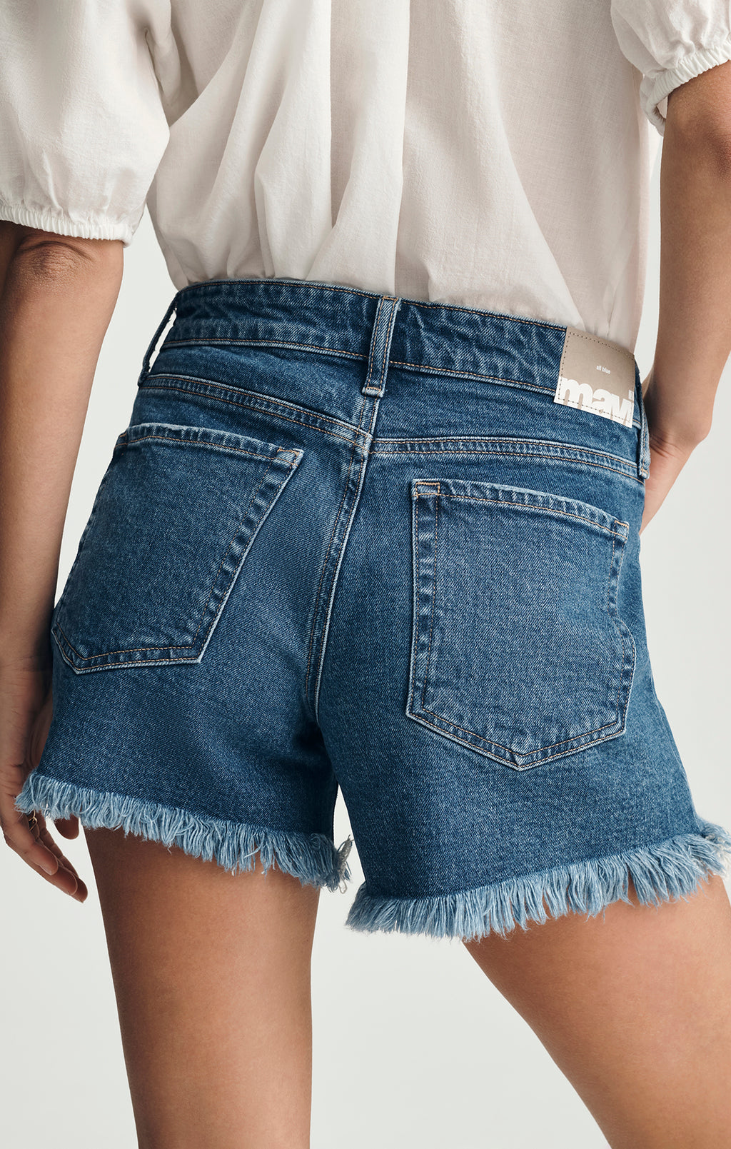 TAYLOR RELAXED SHORTS IN DARK BRUSHED CLASSIC BLUE - Mavi Jeans