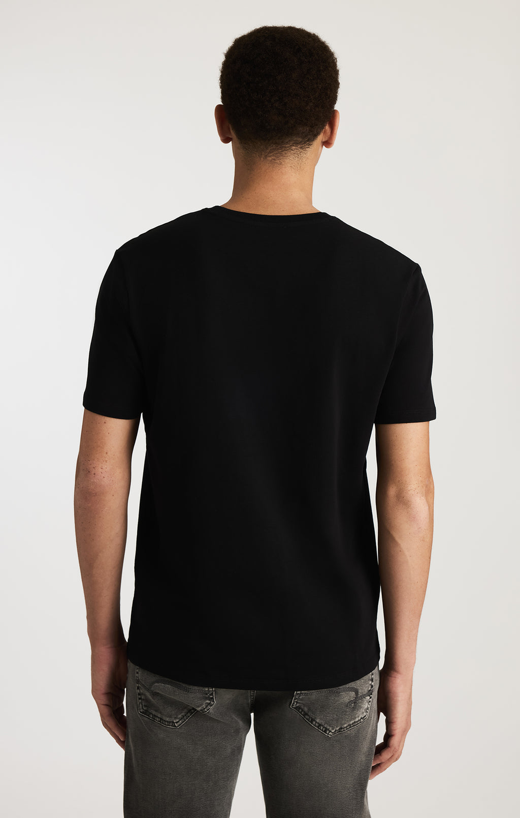 CREW NECK T-SHIRT IN BLACK
