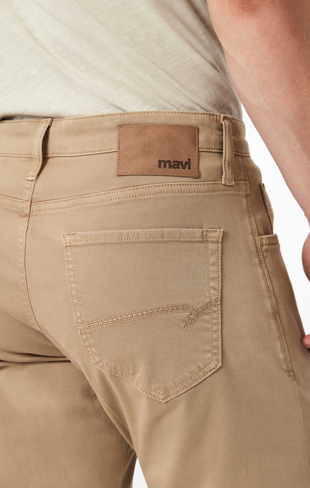 ZACH STRAIGHT LEG IN KHAKI CASUAL TWILL - Mavi Jeans