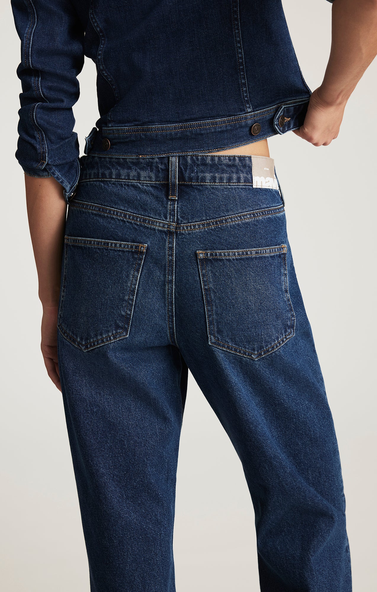 SAVANNAH STRAIGHT LEG IN DEEP BRUSHED CLASSIC DENIM - Mavi Jeans