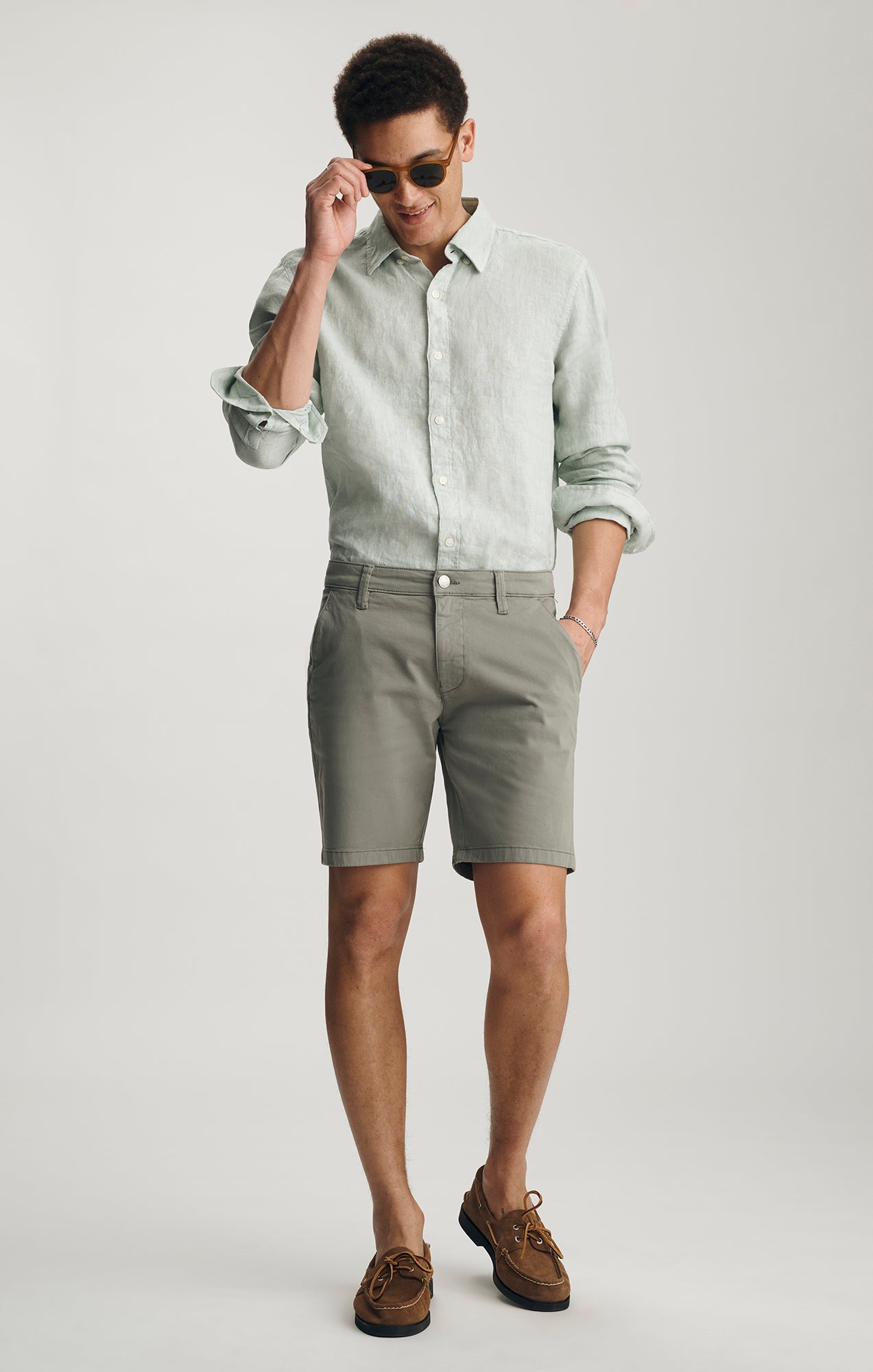 JACOB SHORTS IN BASIL TWILL - Mavi Jeans