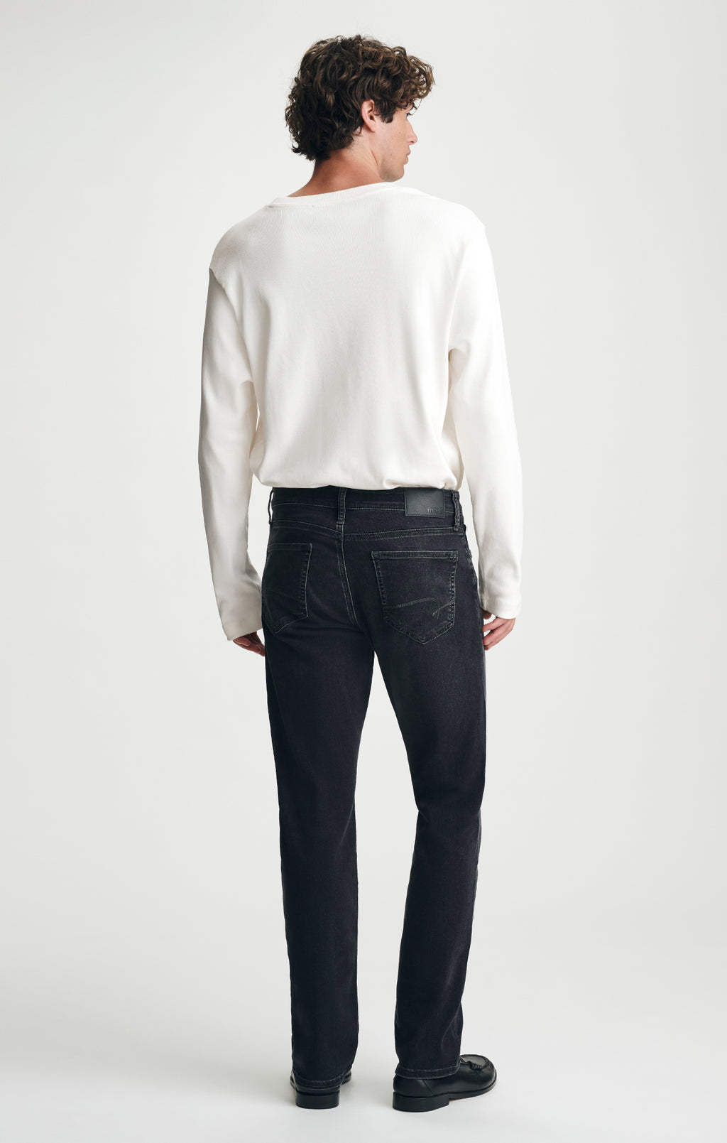 MATT RELAXED STRAIGHT LEG IN SMOKE BRUSHED FEATHER BLUE - Mavi Jeans