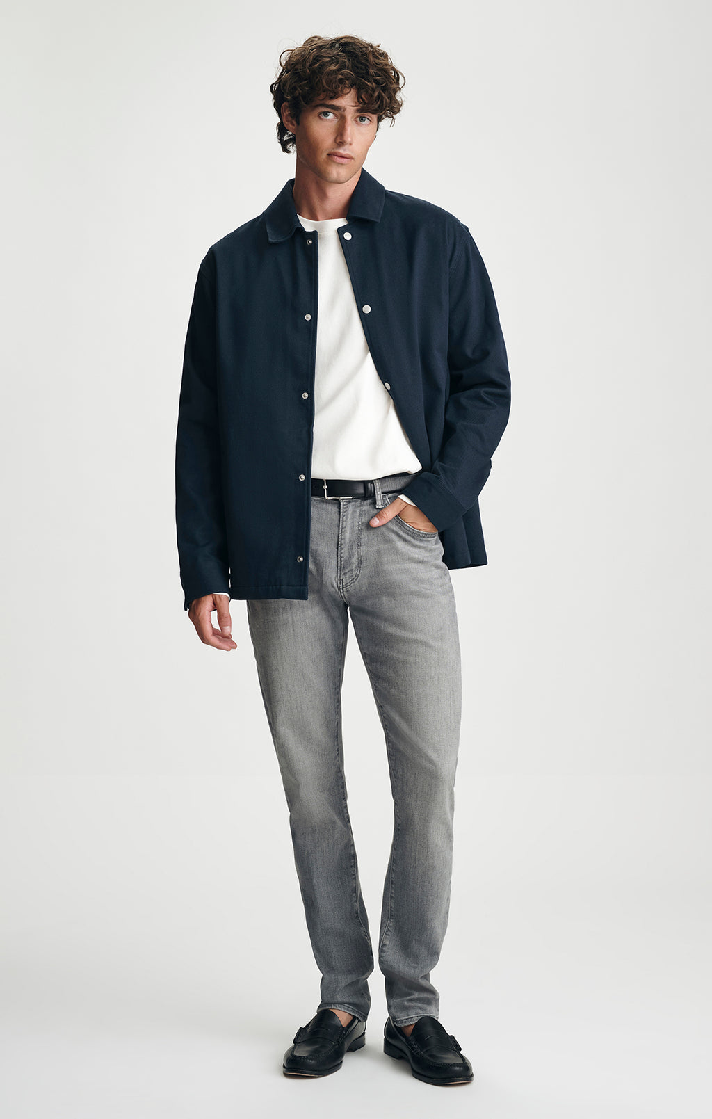 MARCUS SLIM STRAIGHT LEG IN LIGHT SMOKE FEATHER BLUE - Mavi Jeans
