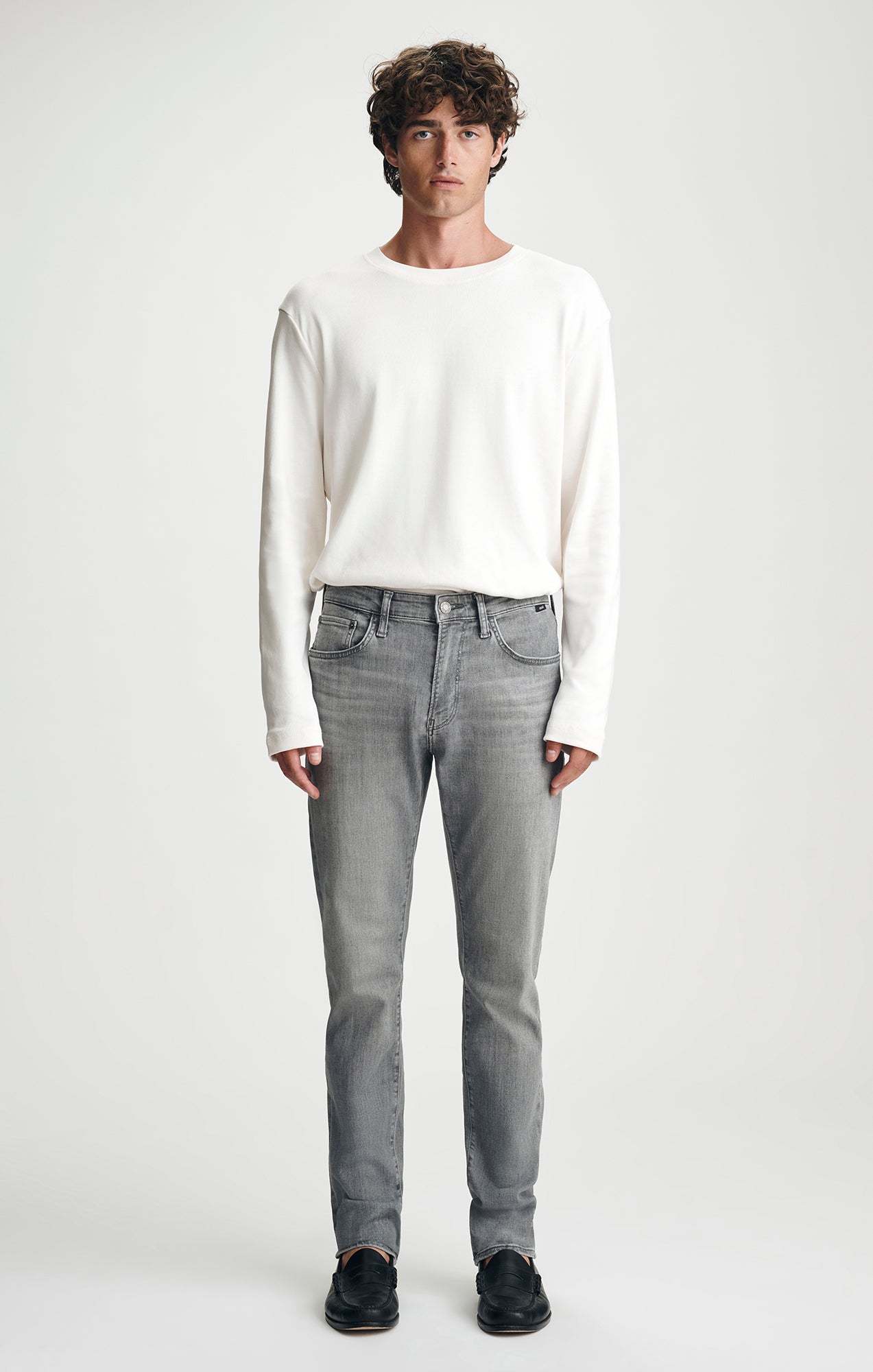 MARCUS SLIM STRAIGHT LEG IN LIGHT SMOKE FEATHER BLUE - Mavi Jeans