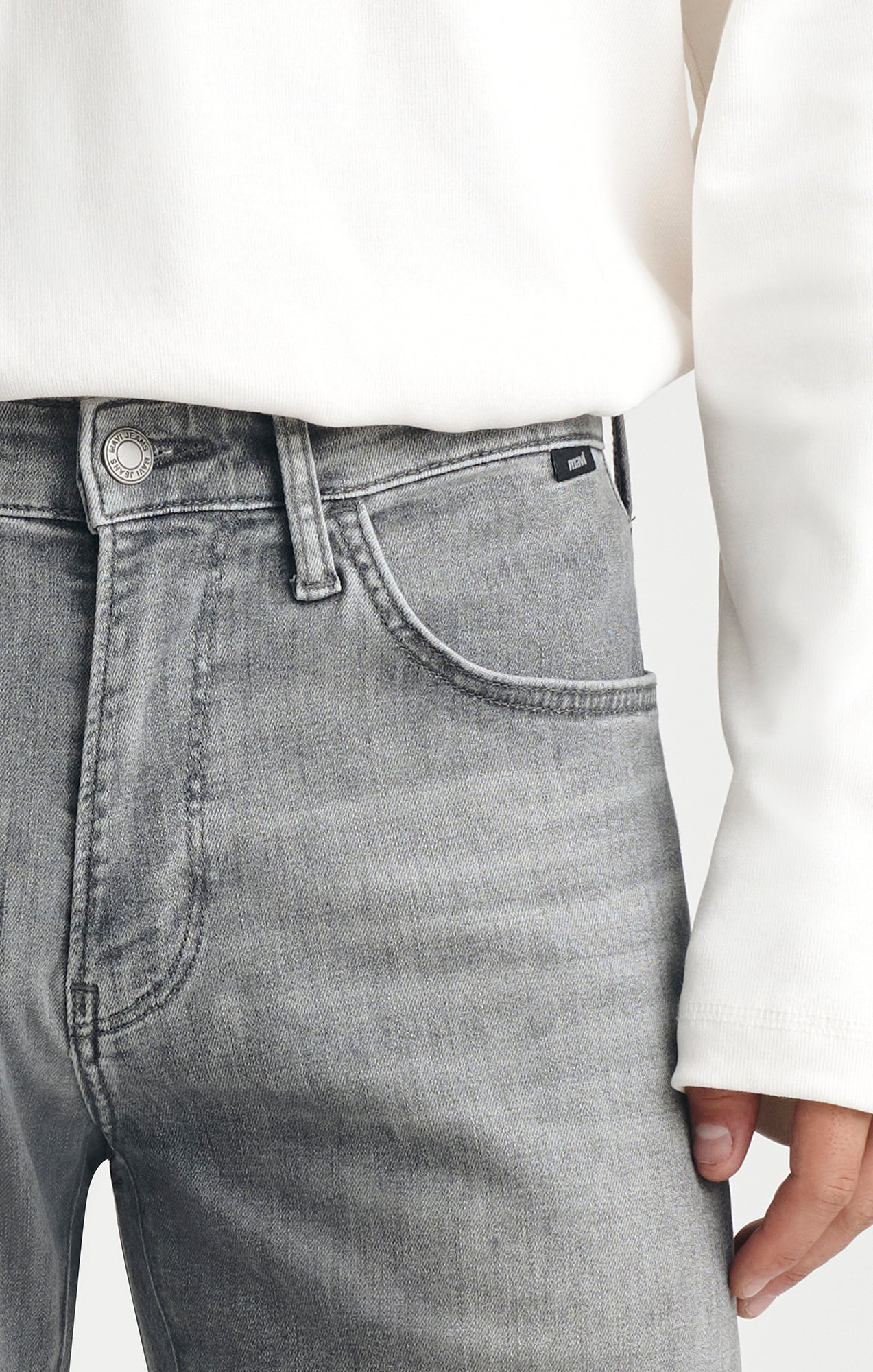 MARCUS SLIM STRAIGHT LEG IN LIGHT SMOKE FEATHER BLUE - Mavi Jeans