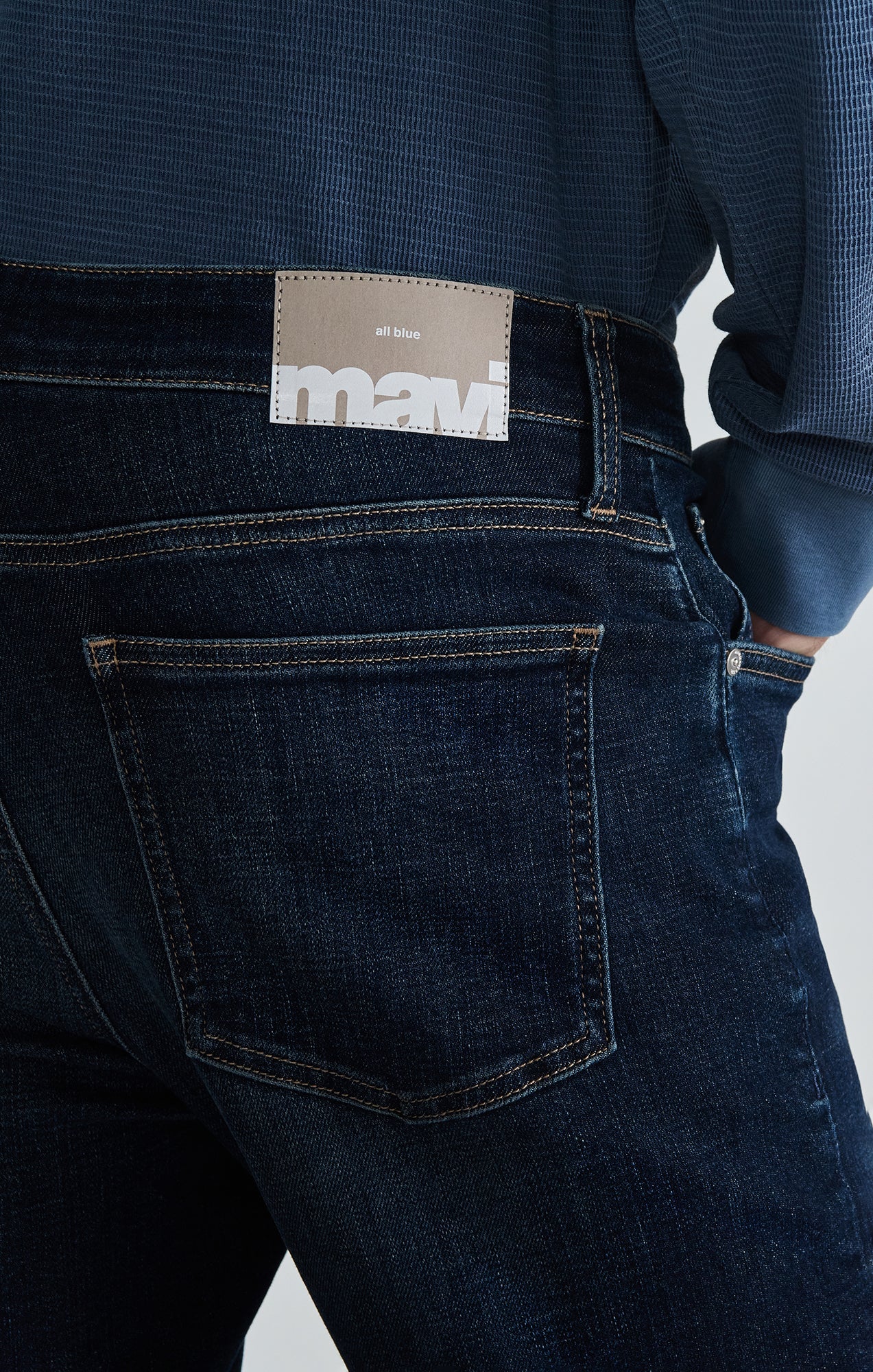 ZACH STRAIGHT LEG IN DEEP BRUSHED CLASSIC VINTAGE - Mavi Jeans