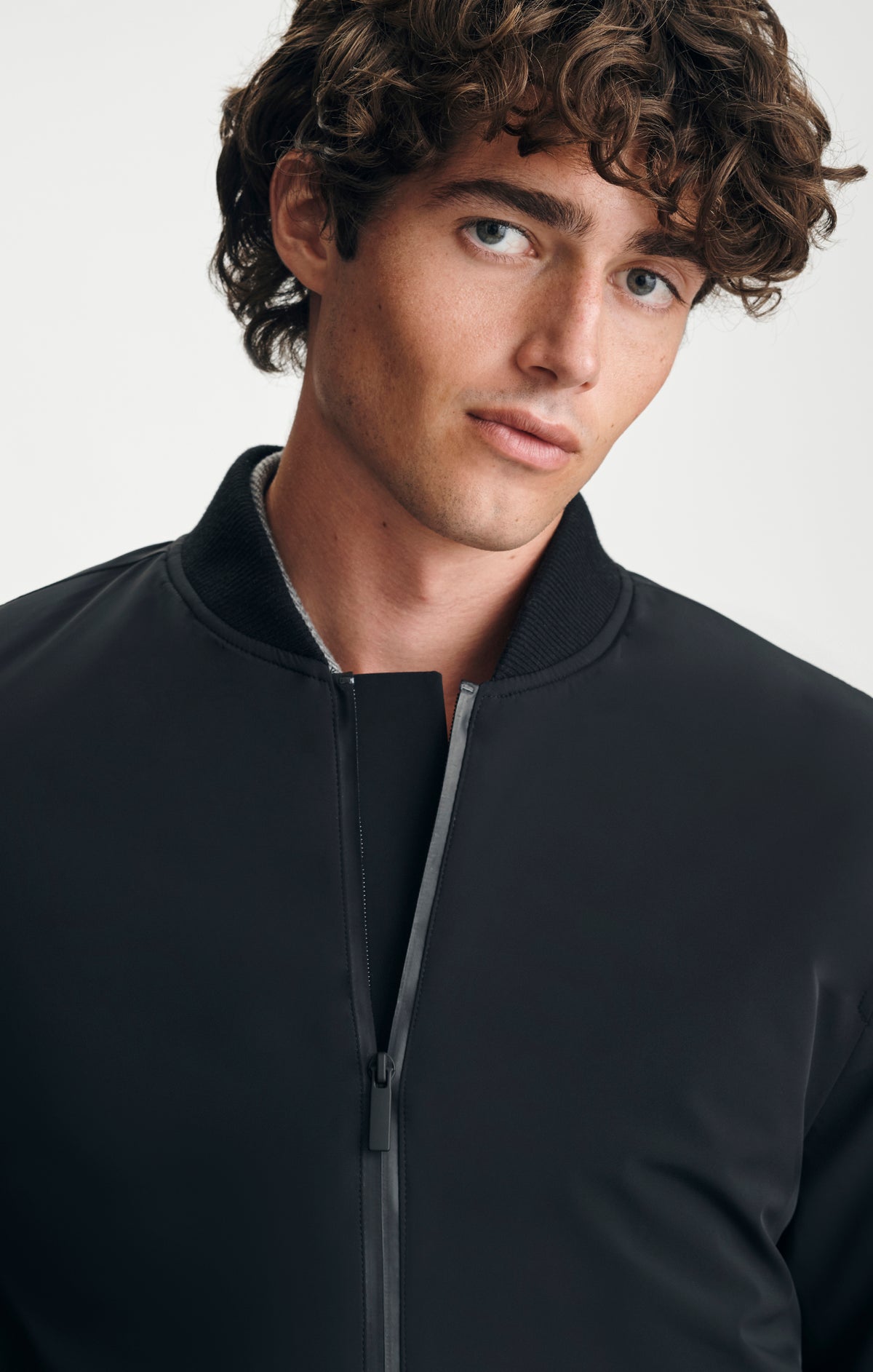 INSULATED BOMBER JACKET IN JET BLACK - Mavi Jeans